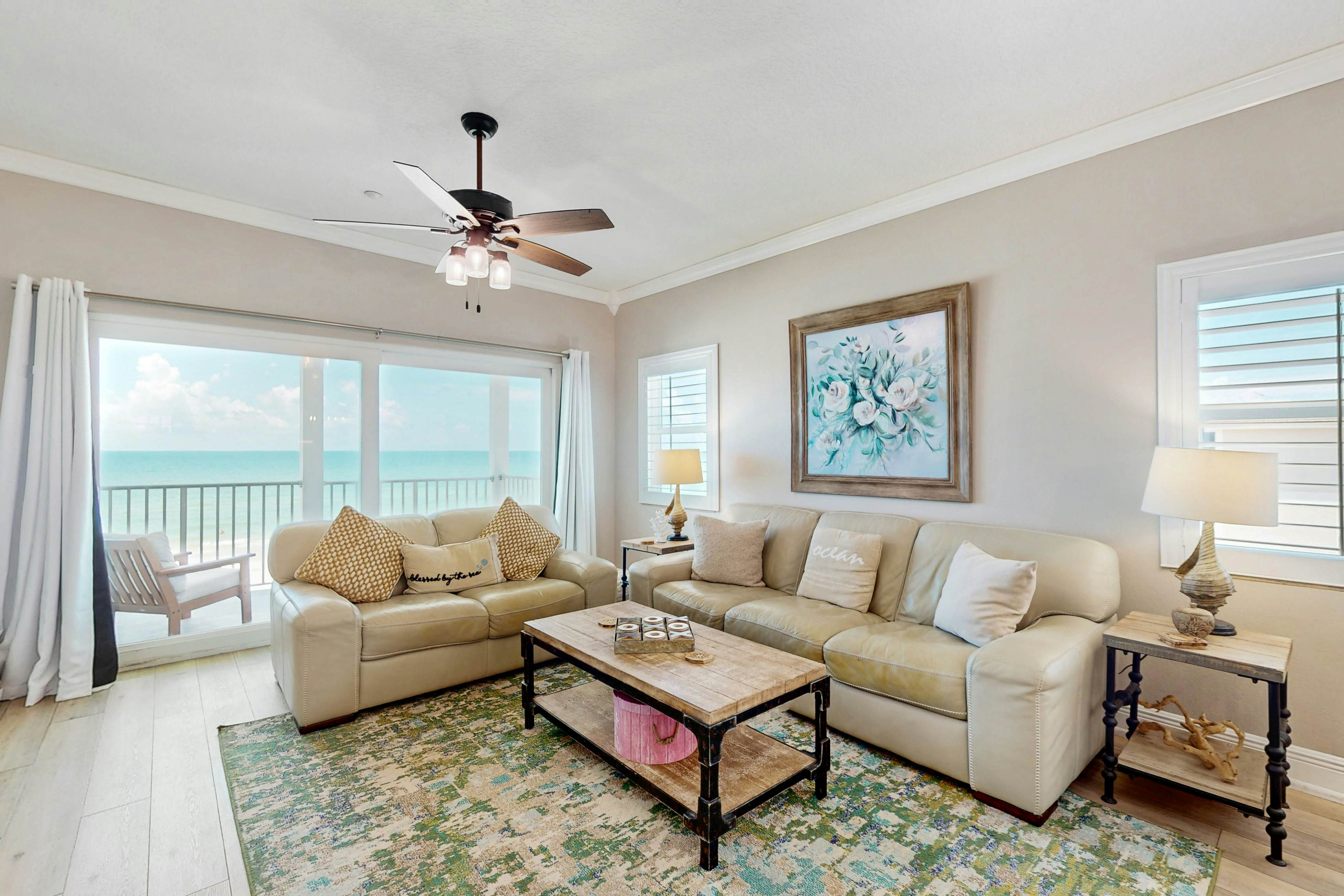 Dog-friendly beachfront paradise with WiFi, AC, washer/dryer