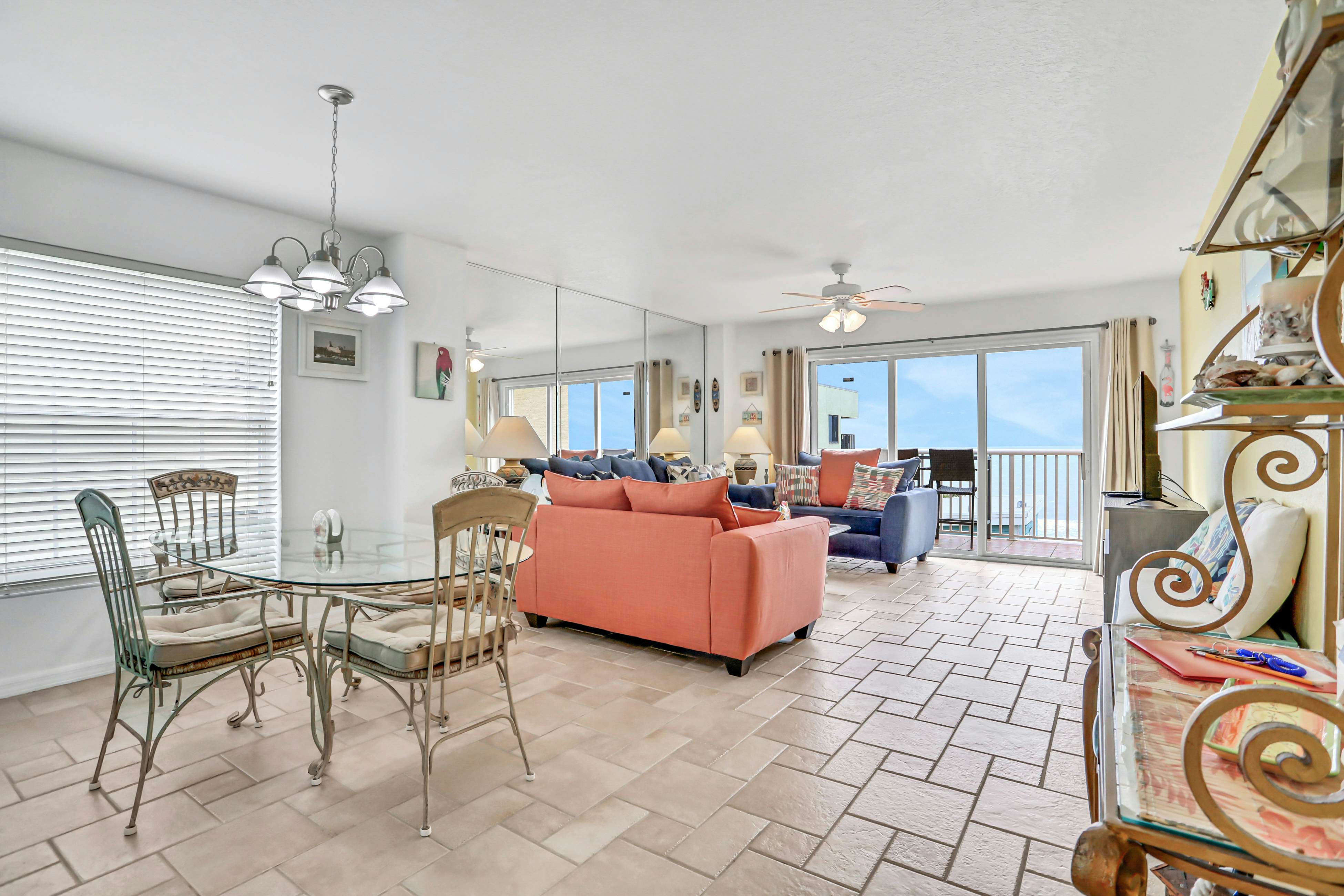 Blissful condo with pool - Gulf-view balcony, private W/D & central AC
