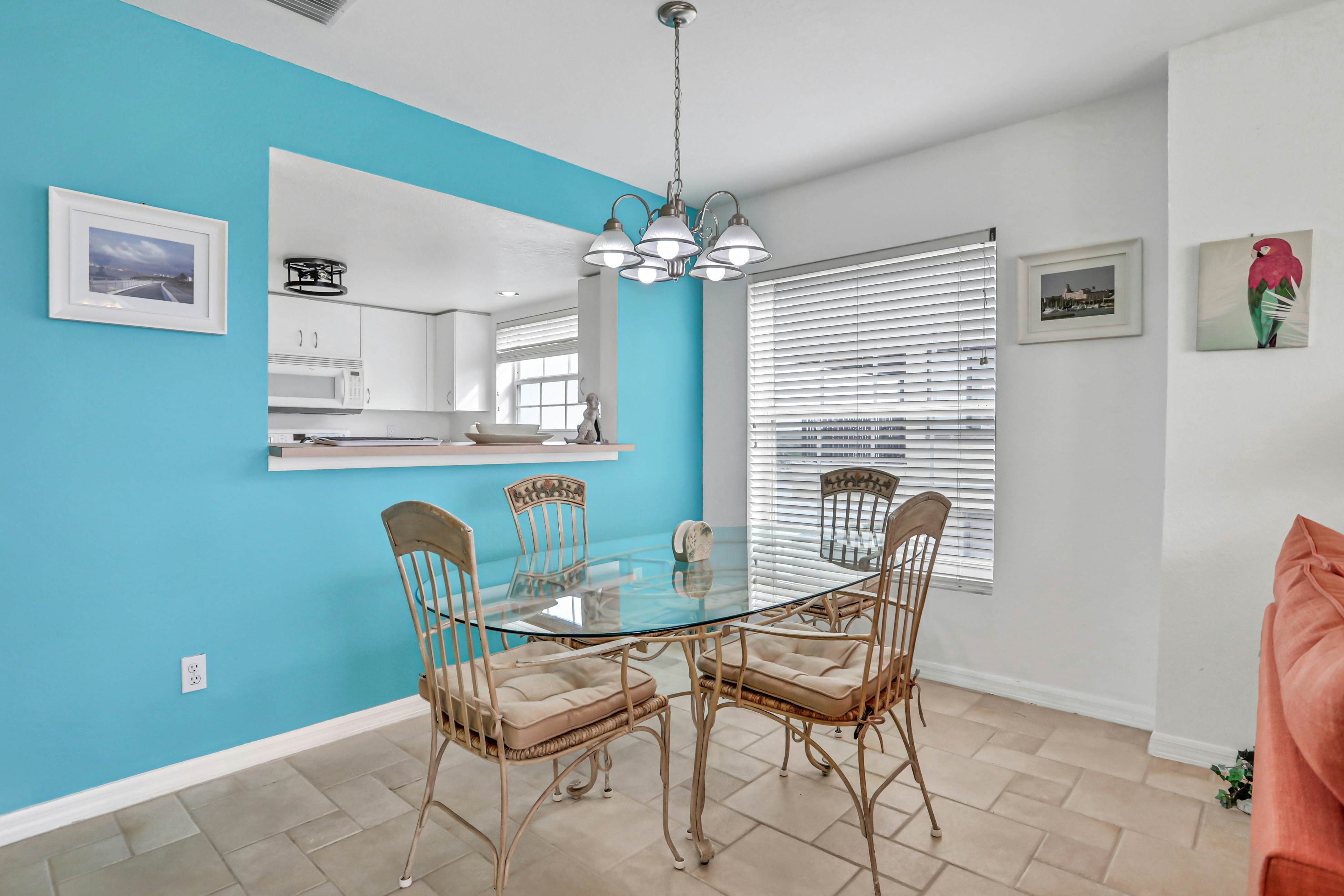 Blissful condo with pool - Gulf-view balcony, private W/D & central AC