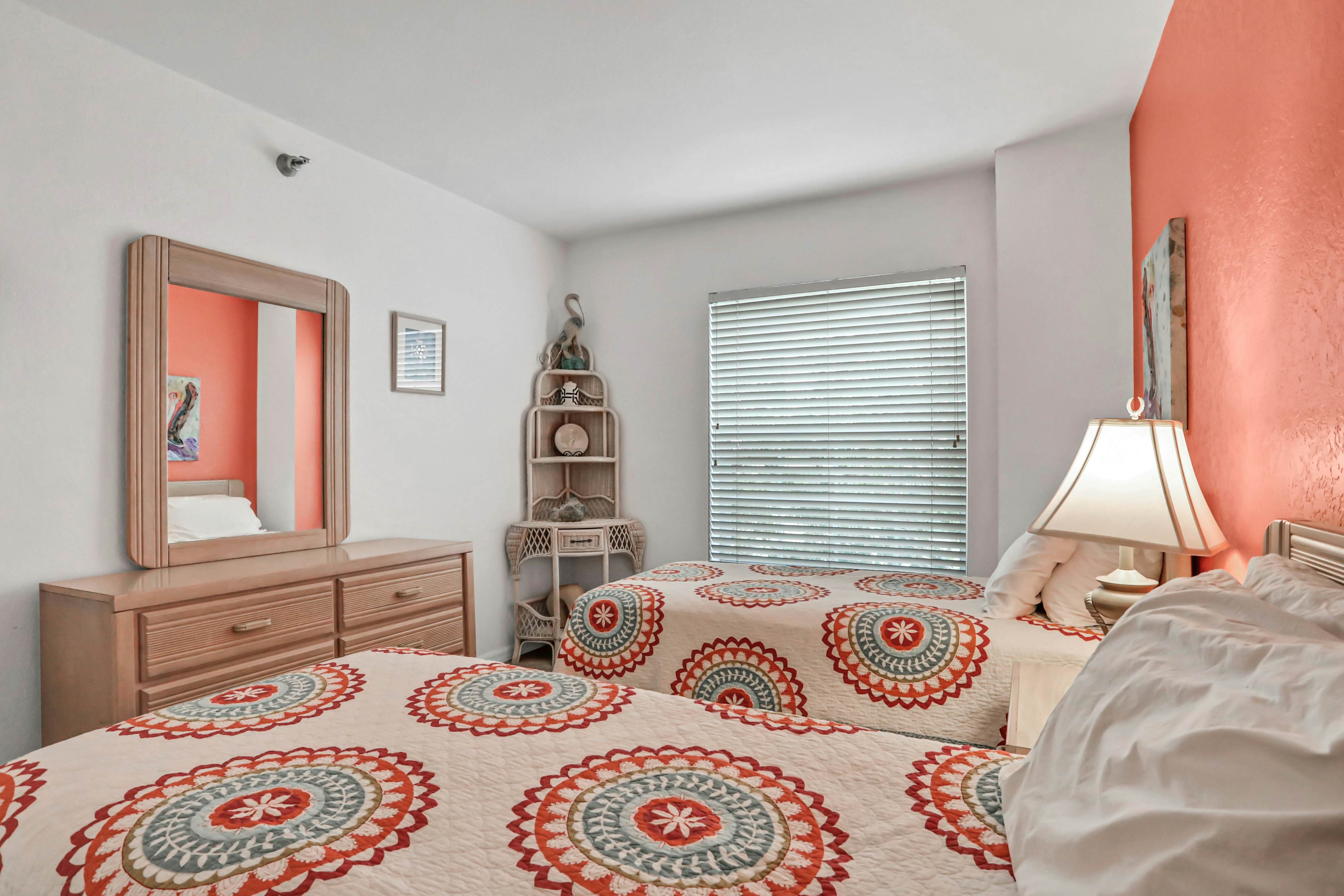 Blissful condo with pool - Gulf-view balcony, private W/D & central AC