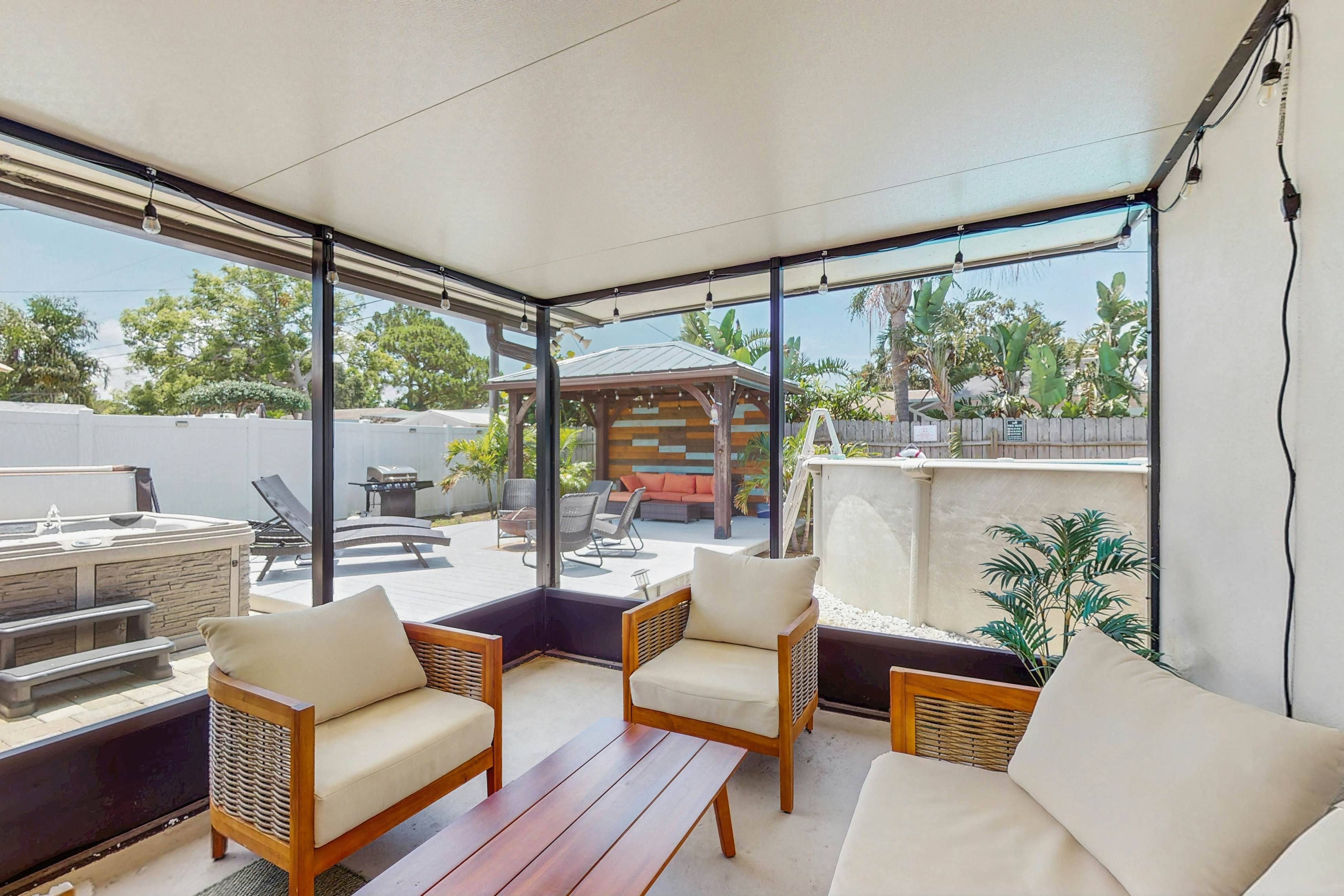 Blissful condo with pool - Gulf-view balcony, private W/D & central AC