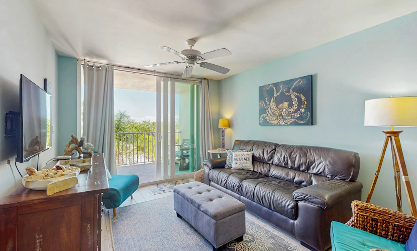 Oceanview condo with pool central AC WiFi washer dryer snowbirds welcome