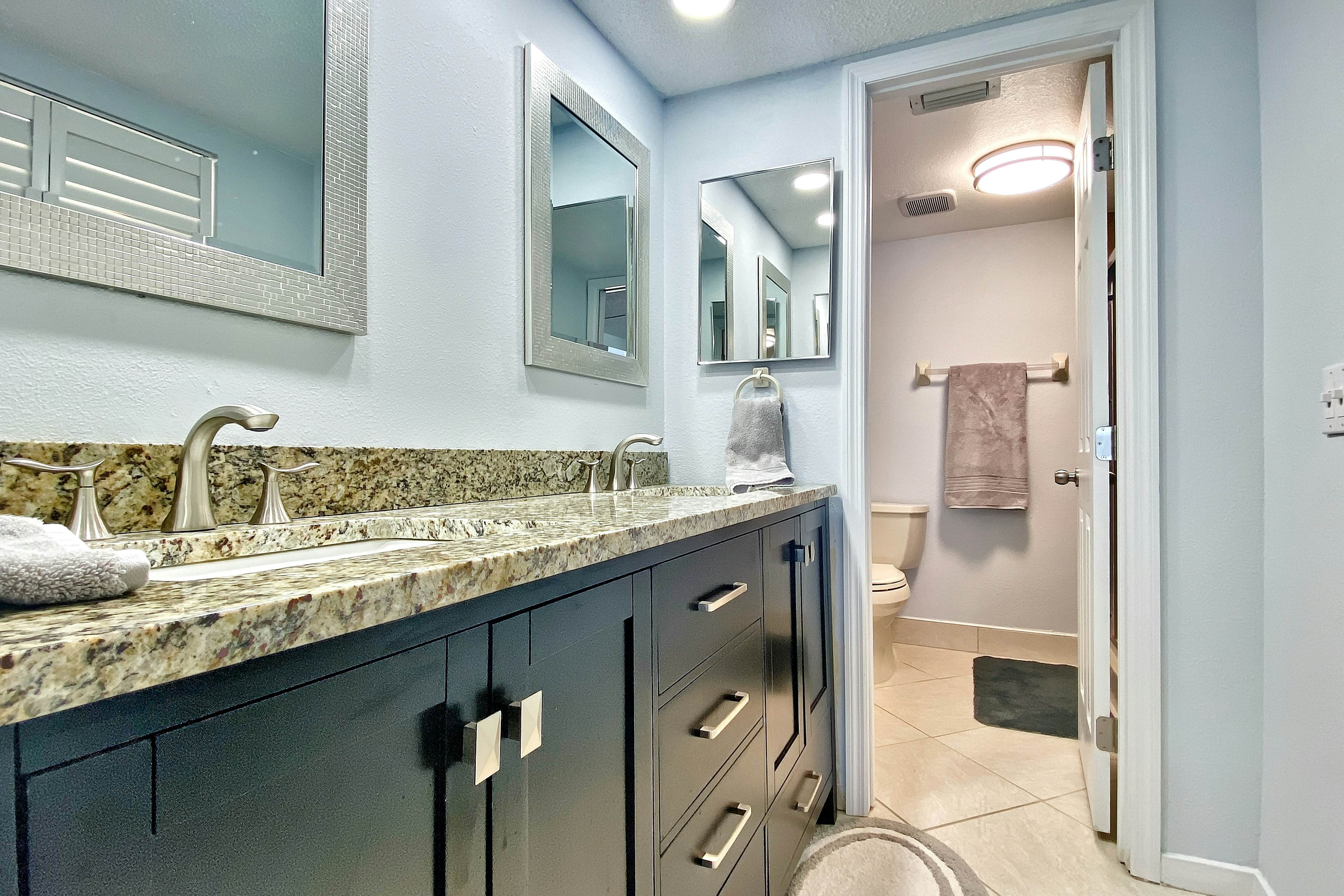 Coastal condo with unbeatable beachfront views - pool & beach access