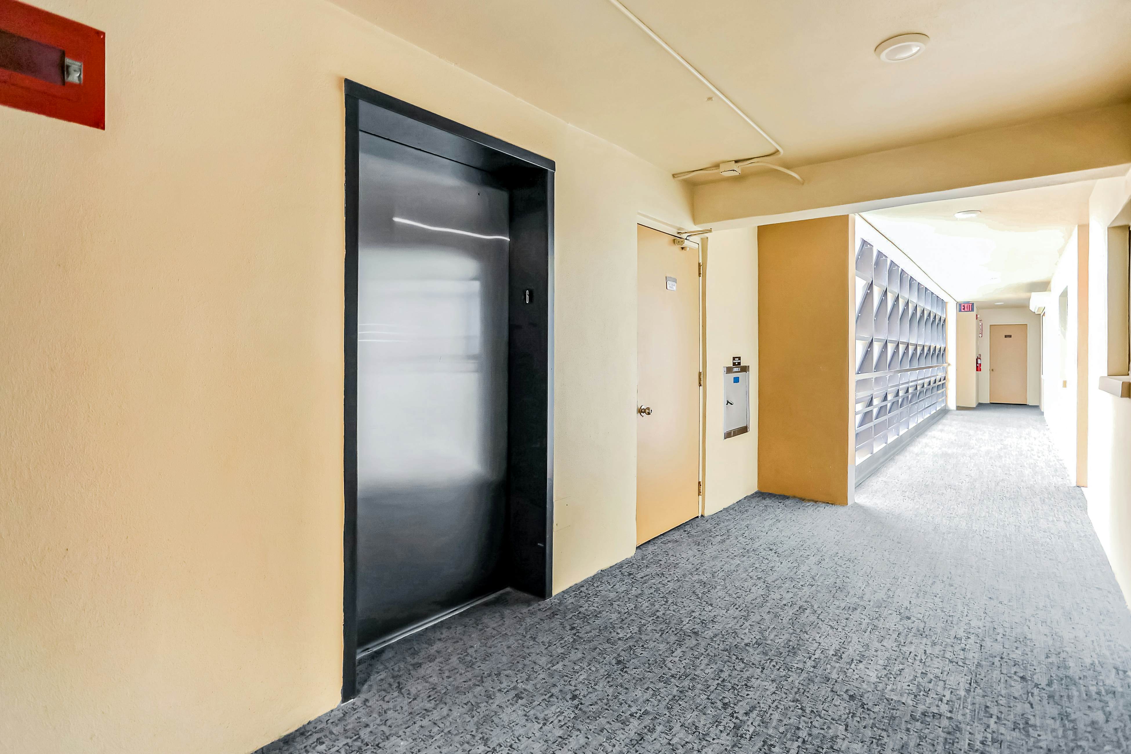 Coastal condo with unbeatable beachfront views - pool & beach access