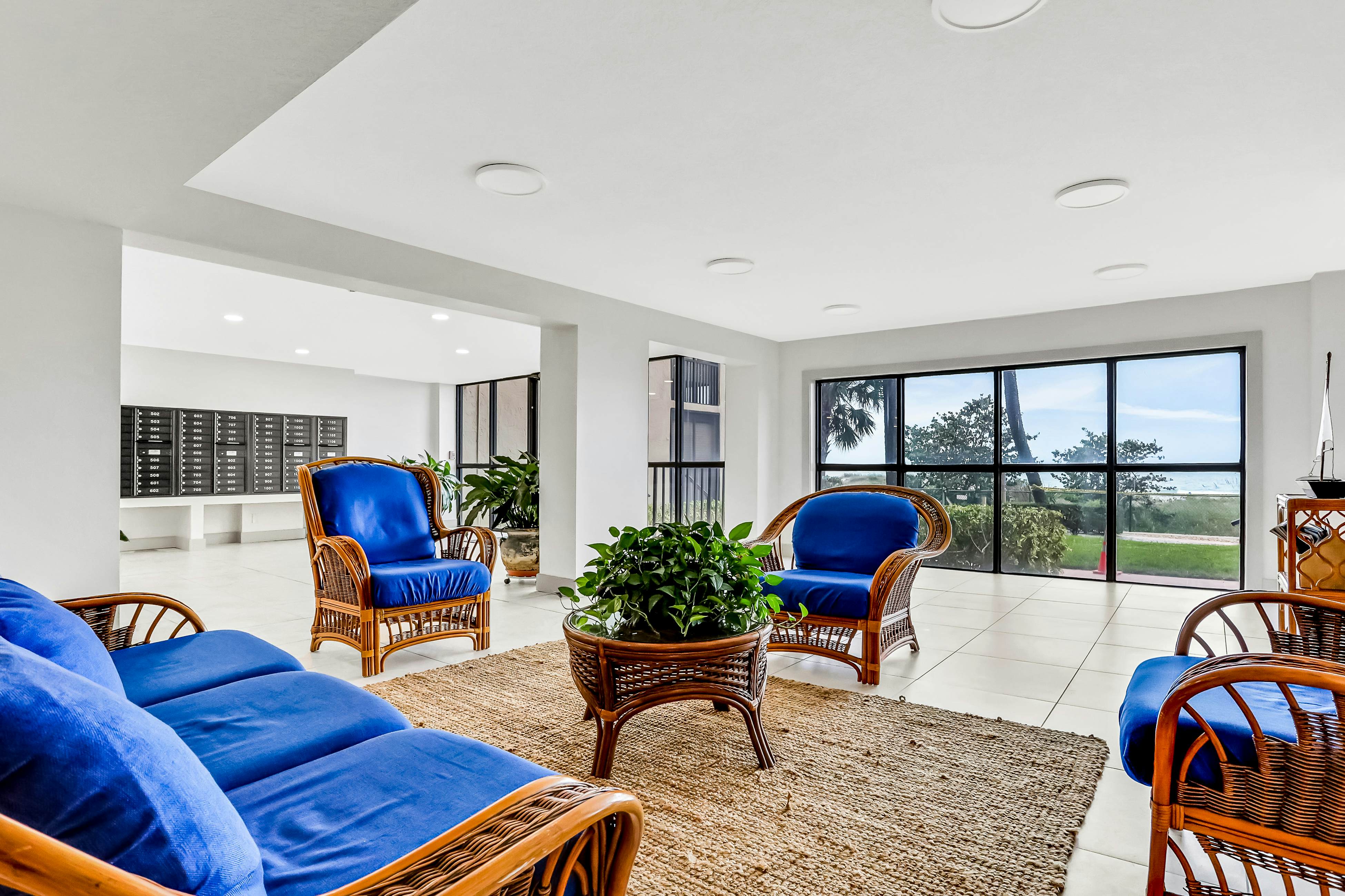 Coastal condo with unbeatable beachfront views - pool & beach access