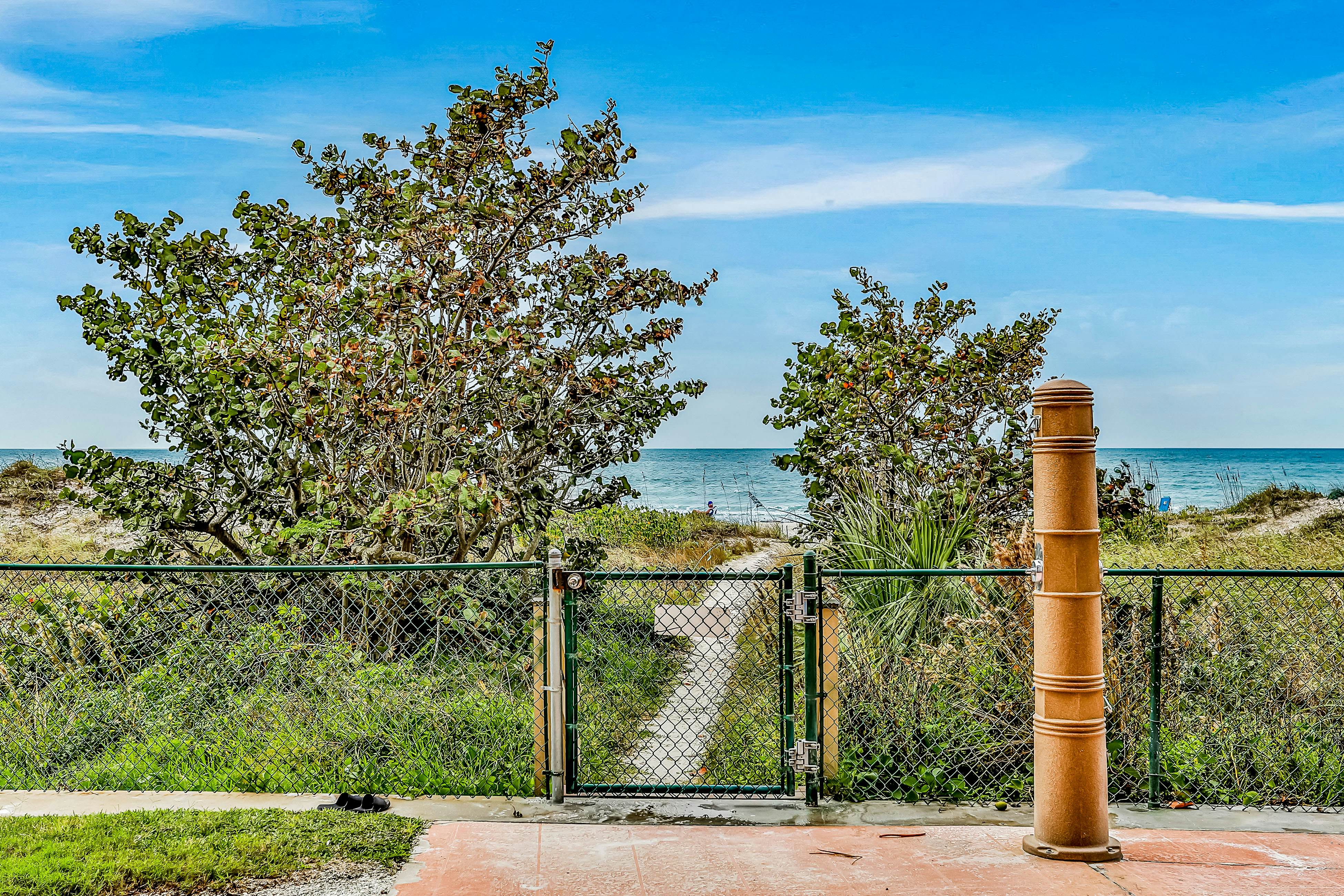 Coastal condo with unbeatable beachfront views - pool & beach access