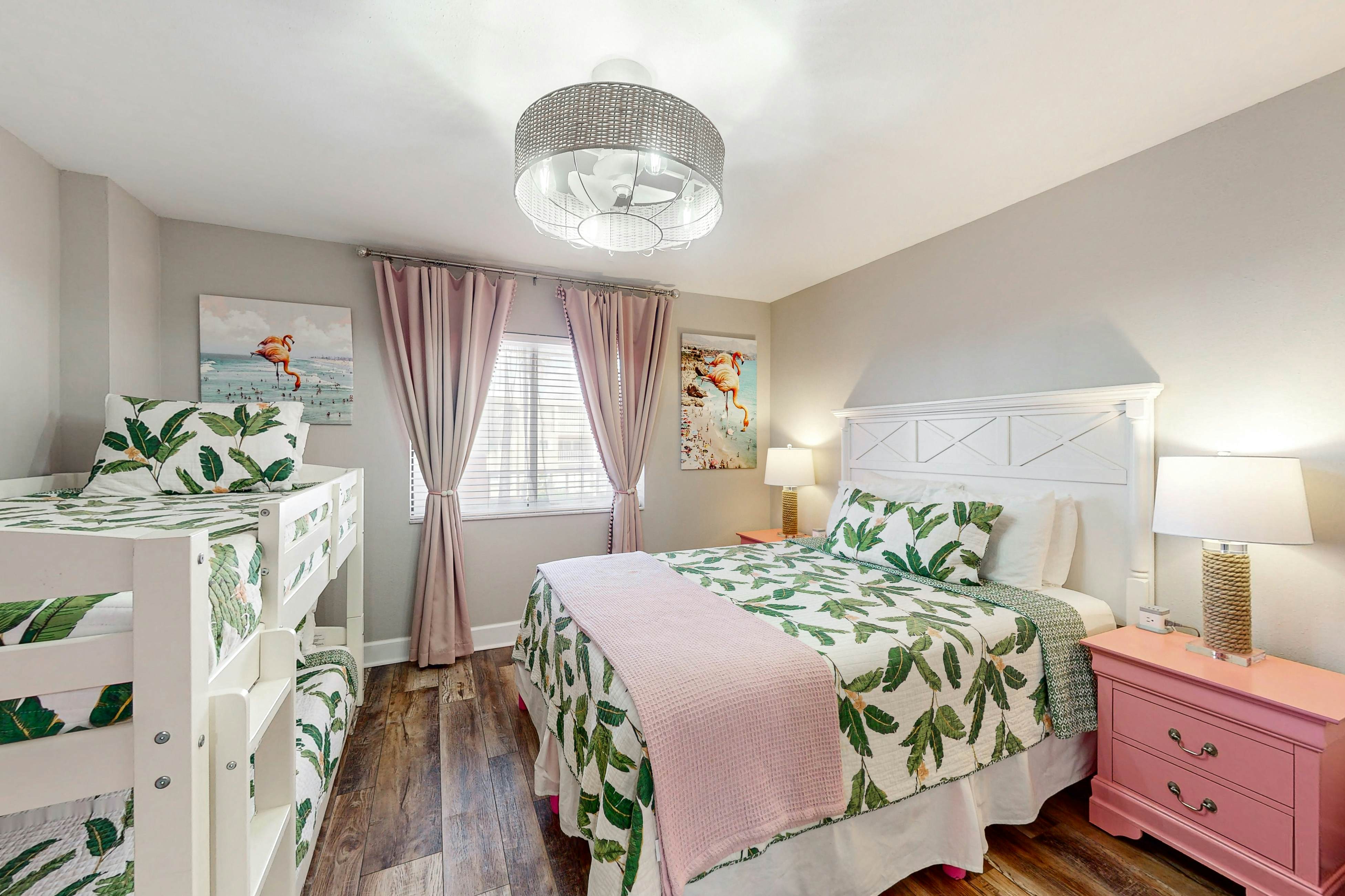 Dog-friendly beachfront condo with pool, hot tub, tennis & AC -snowbird-friendly