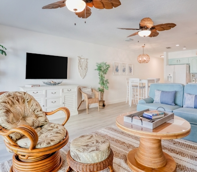 Beautifully Updated Dog Friendly Condo with Heated Pool and Ocean View