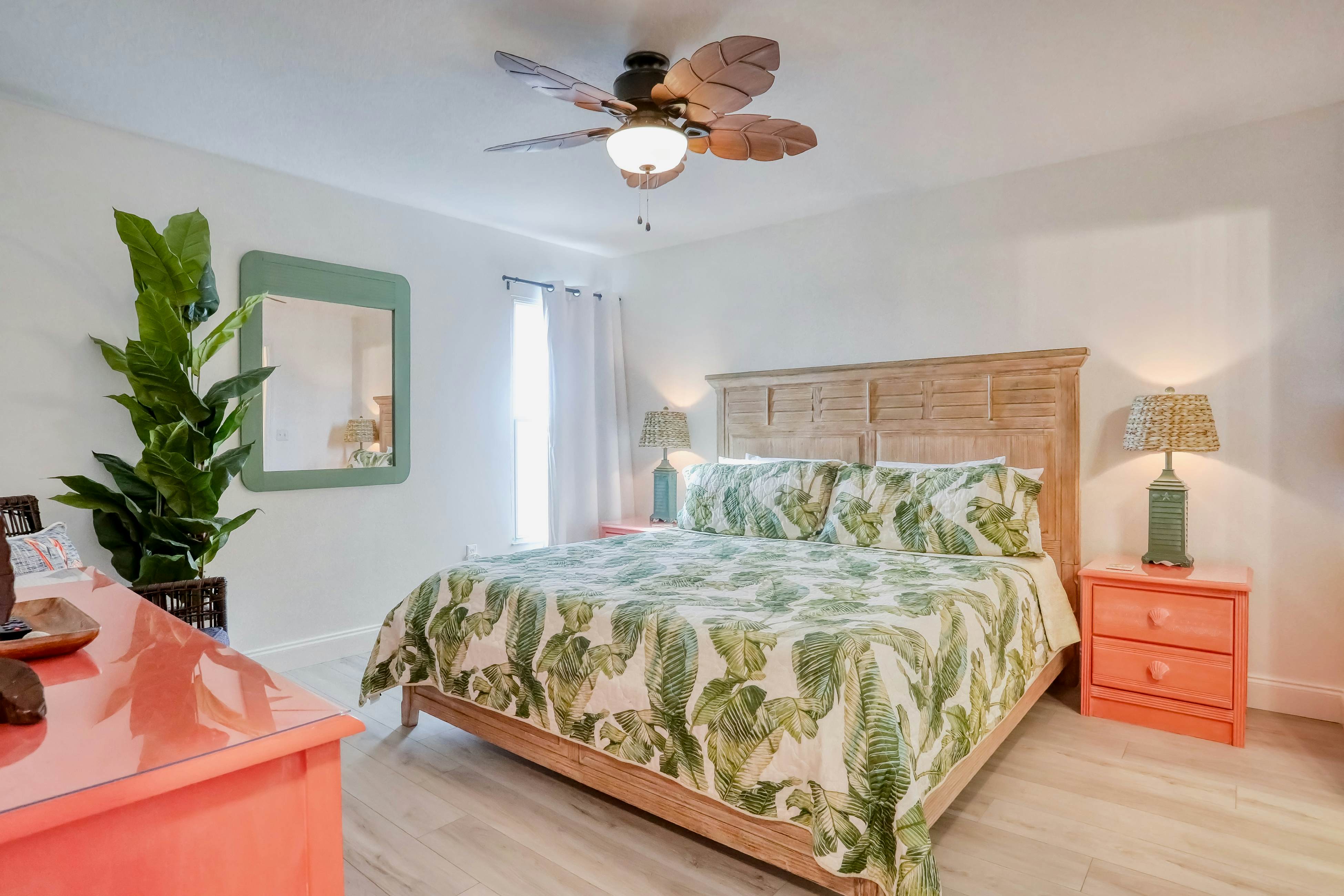 Beautifully Updated Dog Friendly Condo with Heated Pool and Ocean View