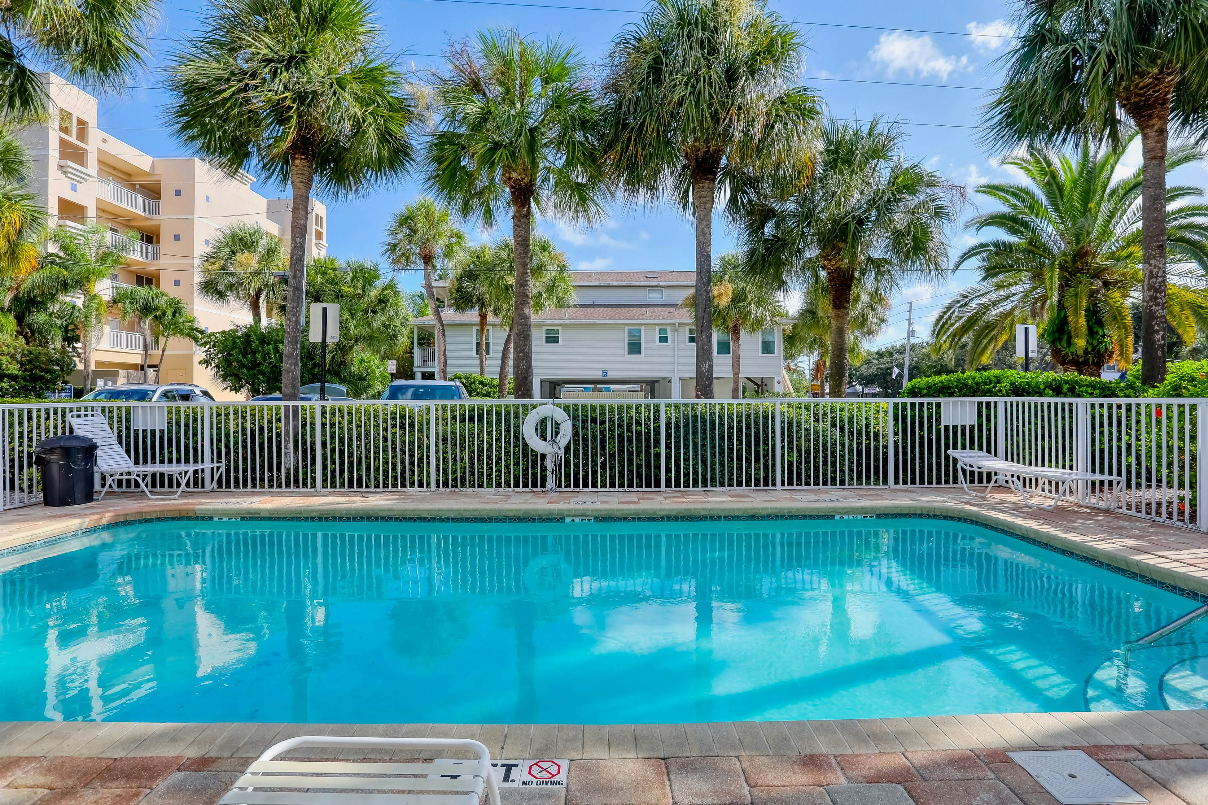 Beautifully Updated Dog Friendly Condo with Heated Pool and Ocean View