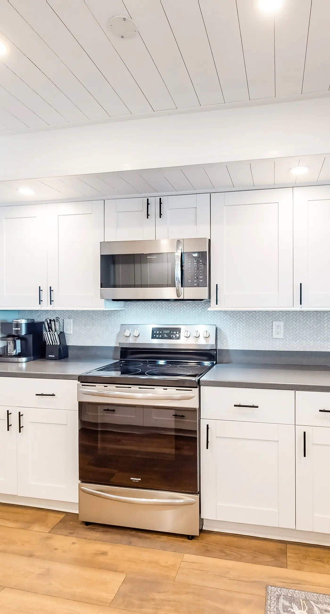 Newly renovated top floor corner condo with Gulf front views pool and hot tub