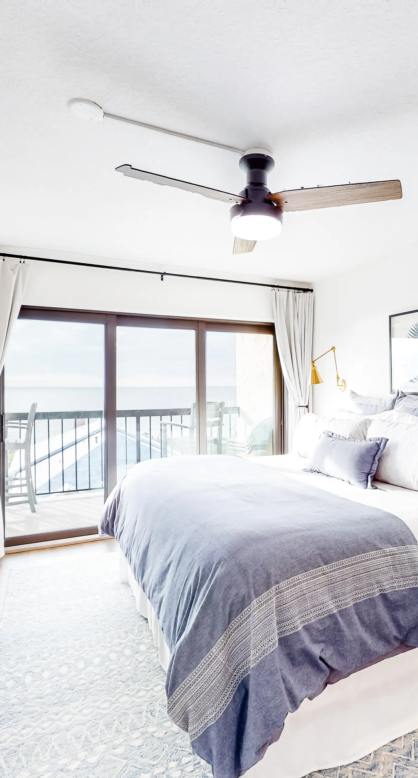 Newly renovated top floor corner condo with Gulf front views pool and hot tub