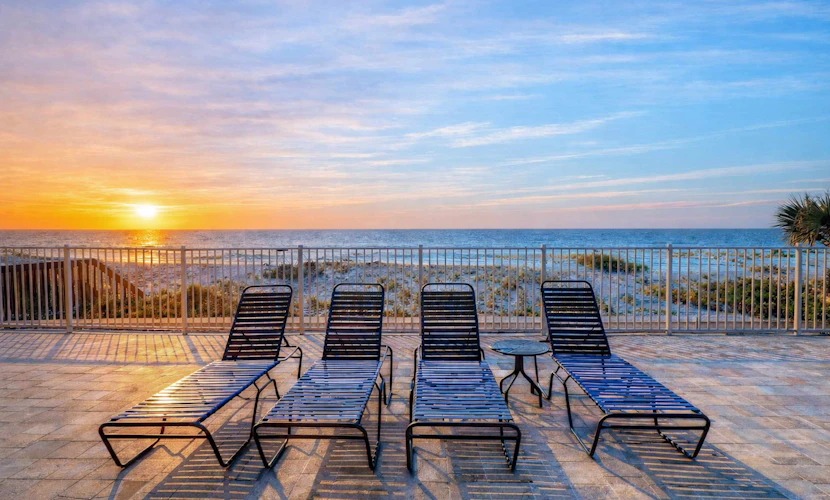 Snowbird friendly beachfront condo with pool tennis and AC dog friendly