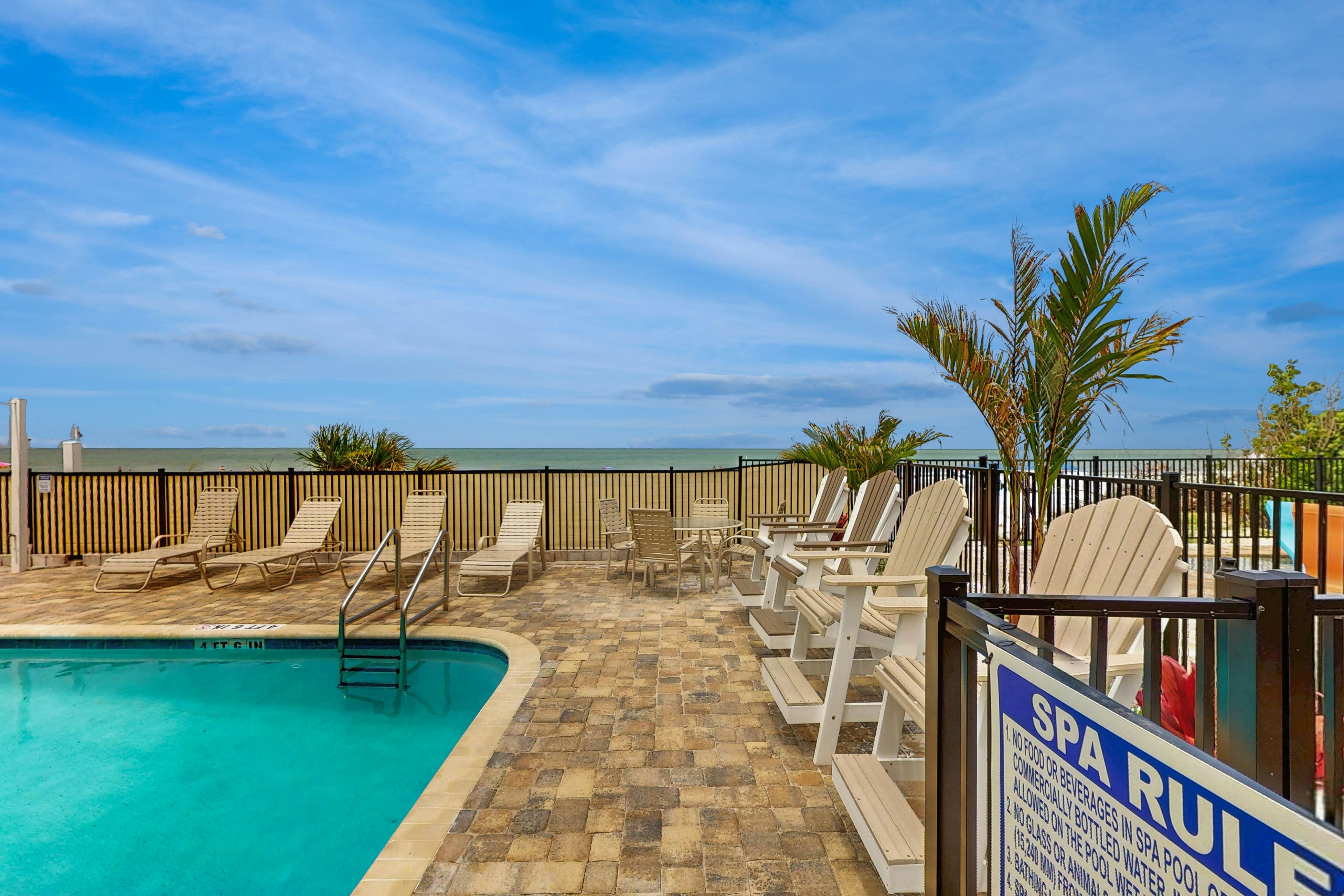 Oceanfront condo with Shared Pool, Ocean View, High-Speed WiFi, & Central AC