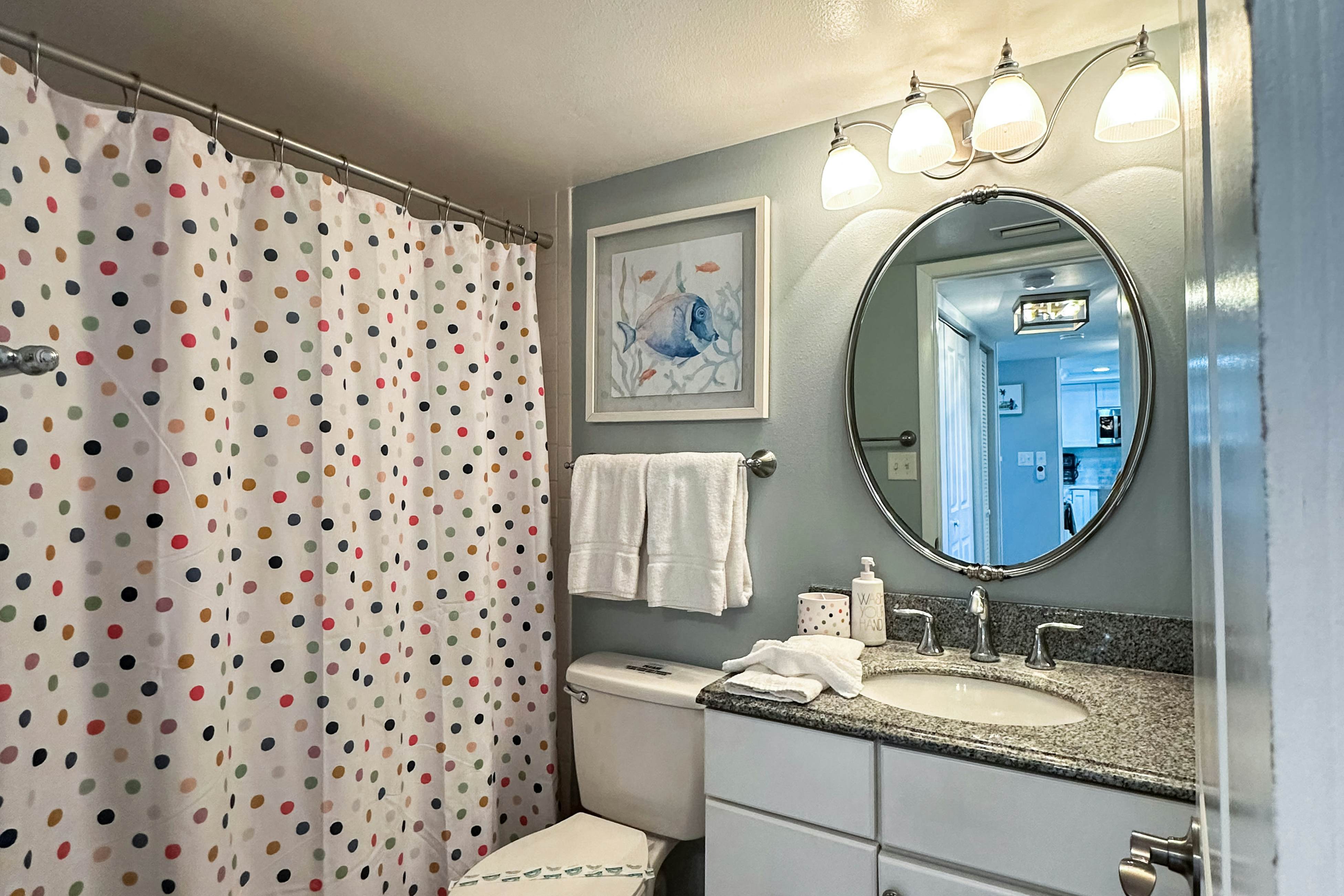 Gulf-front corner condo with pool, hot tub & easy beach access