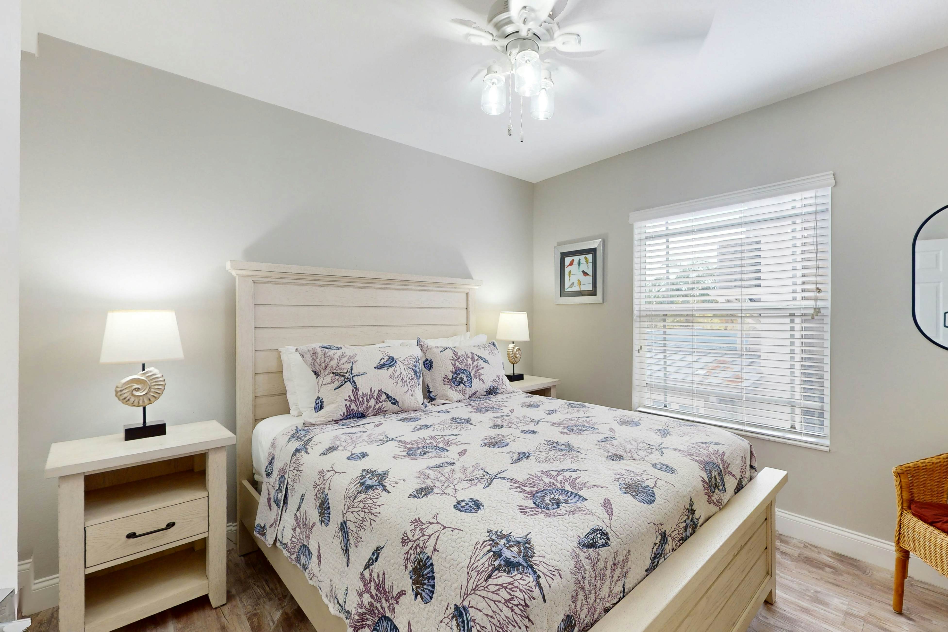 Oceanfront Gem w/ Pool, Hot Tub & Stunning Views - Covered Parking