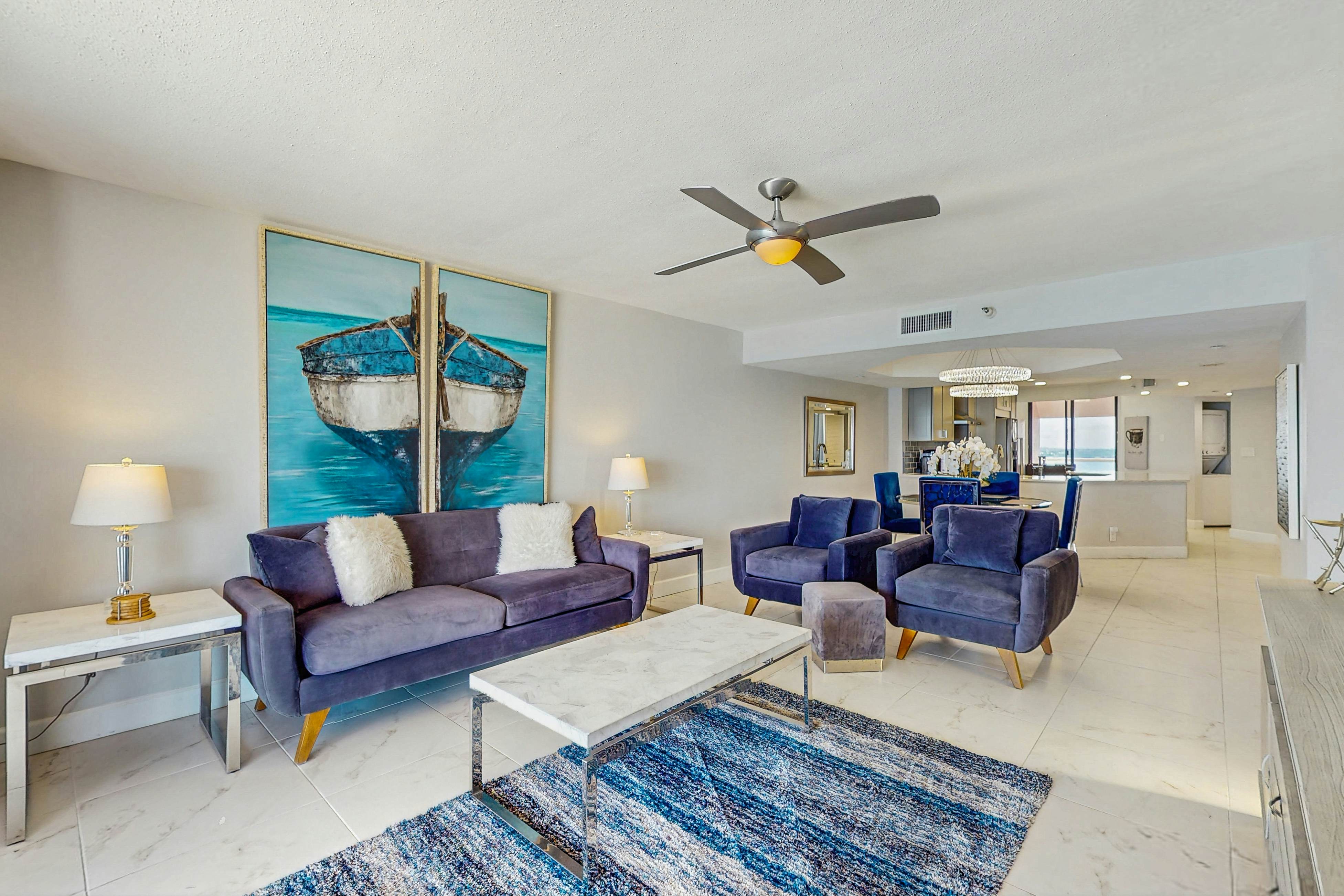 12th-floor beachfront condo with balcony, heated pool, gym, pool spa & tennis