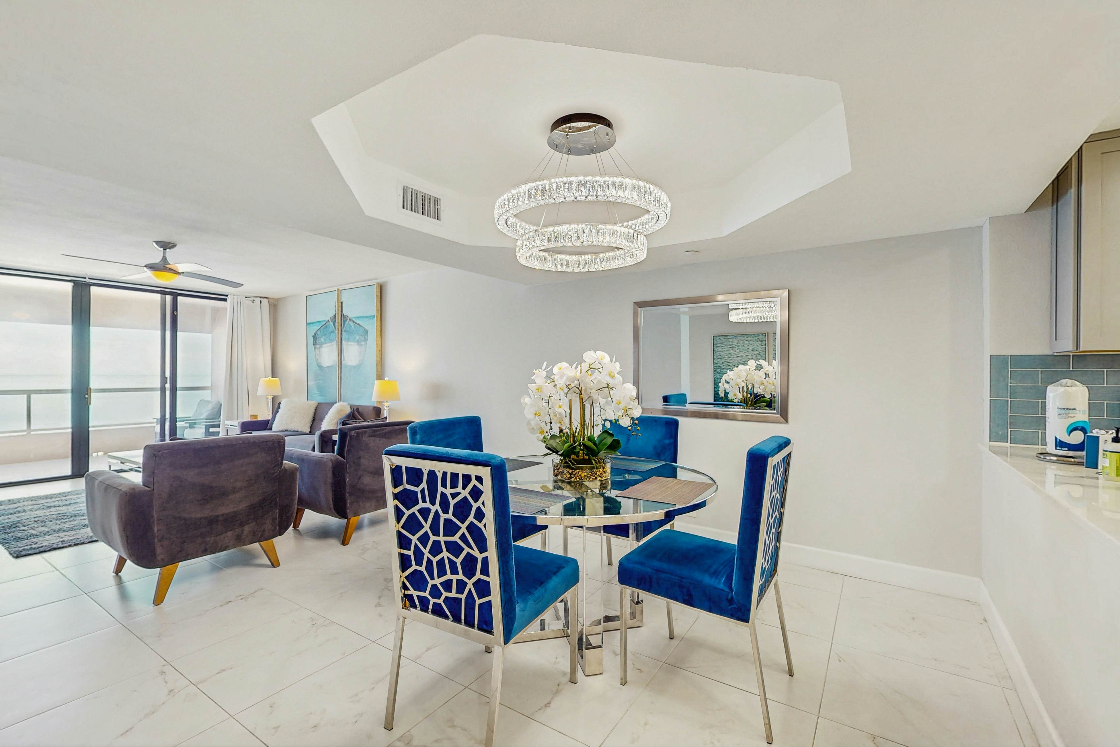 12th-floor beachfront condo with balcony, heated pool, gym, pool spa & tennis