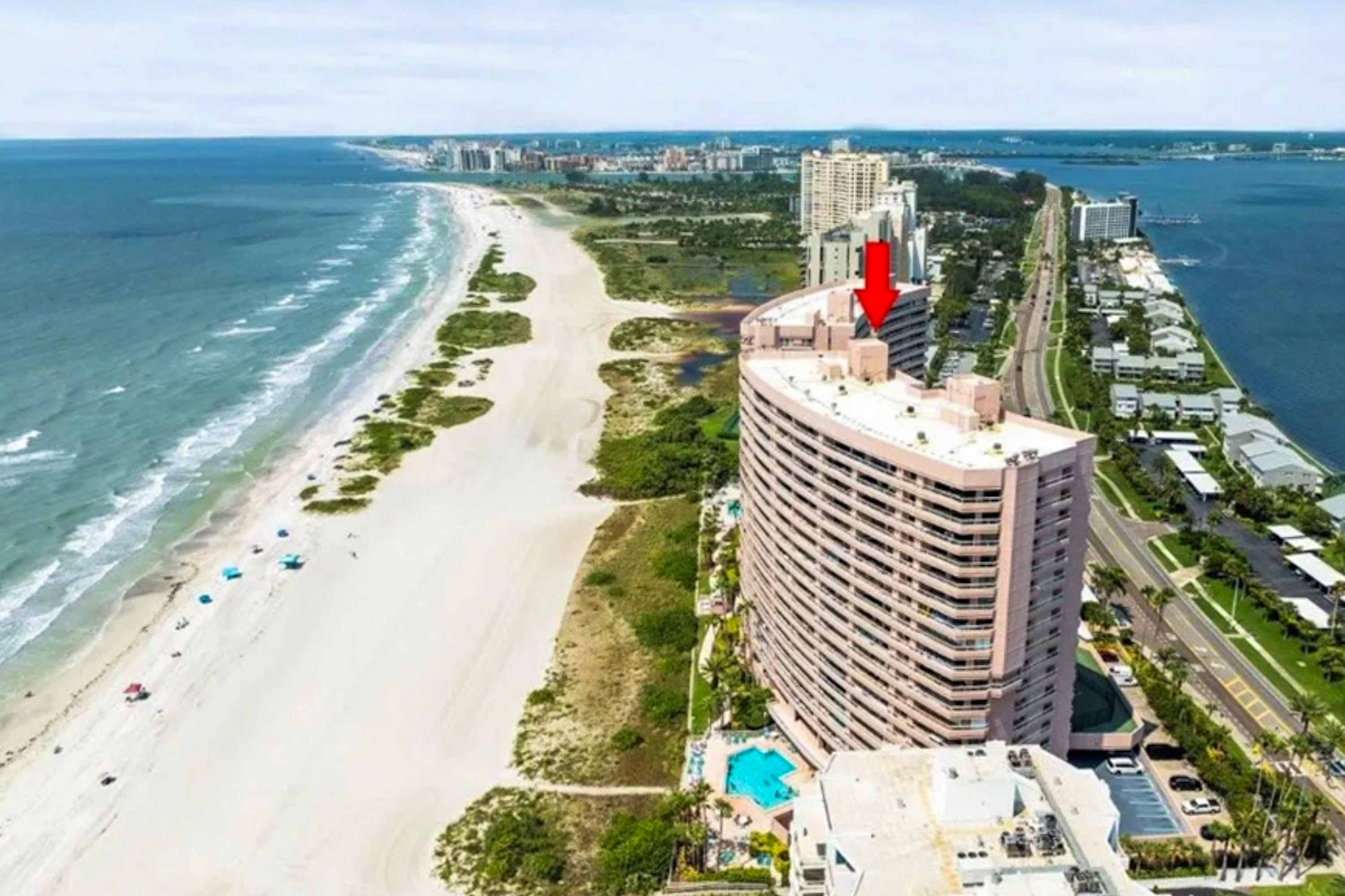 12th floor beachfront condo with balcony heated pool gym pool spa and tennis