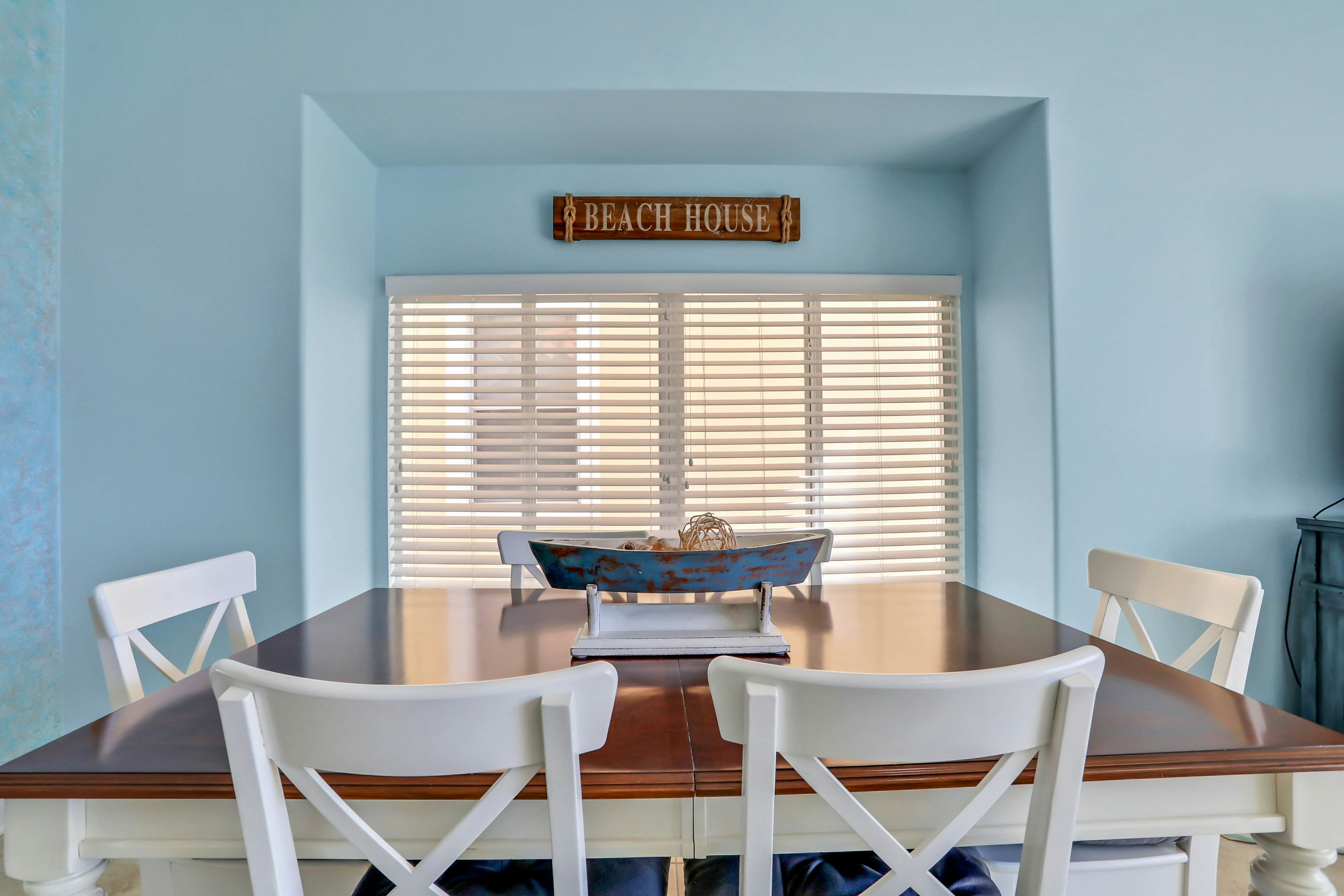 Beautiful 3-level bayfront home amazing views, dock & community pool