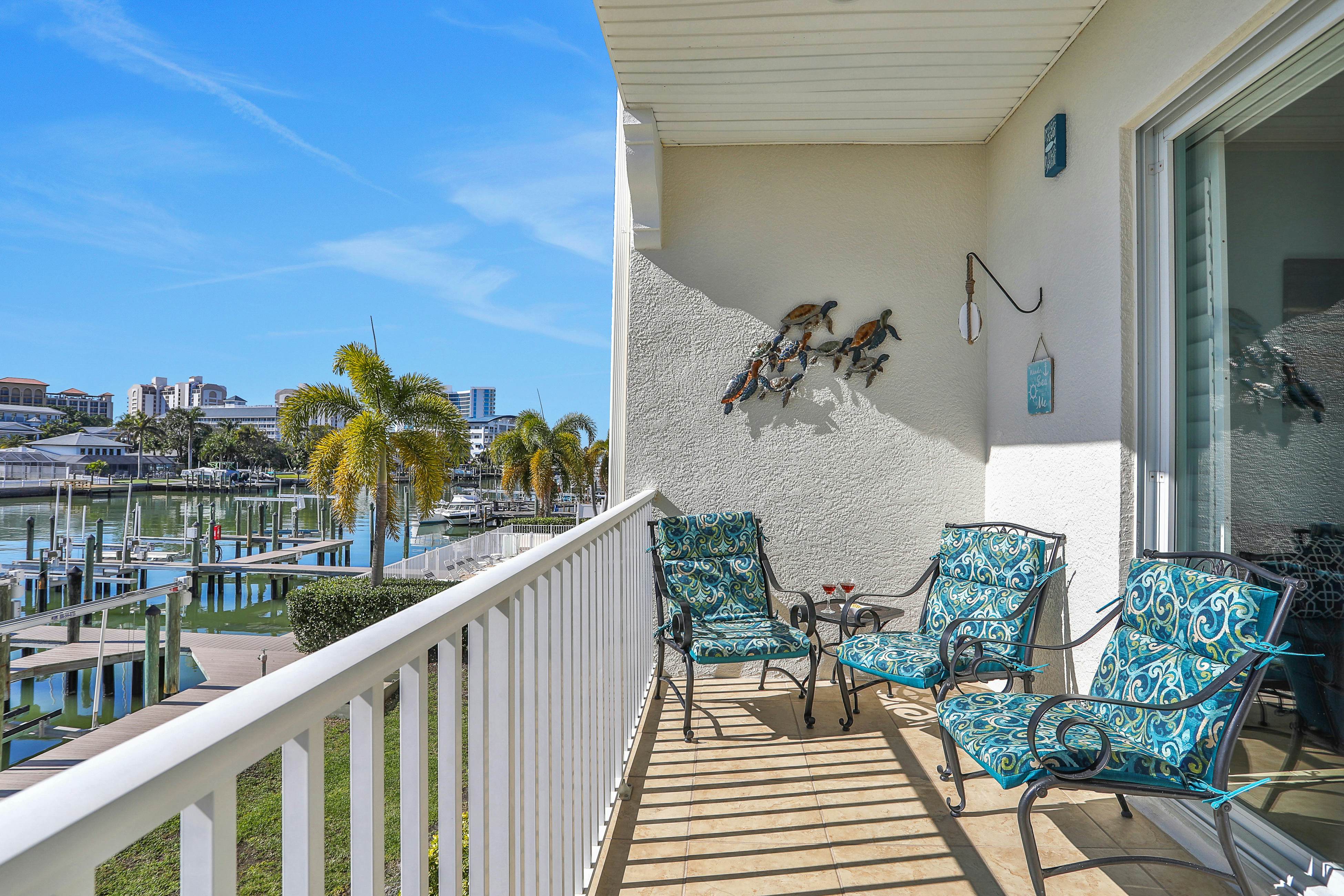 Beautiful 3-level bayfront home amazing views, dock & community pool