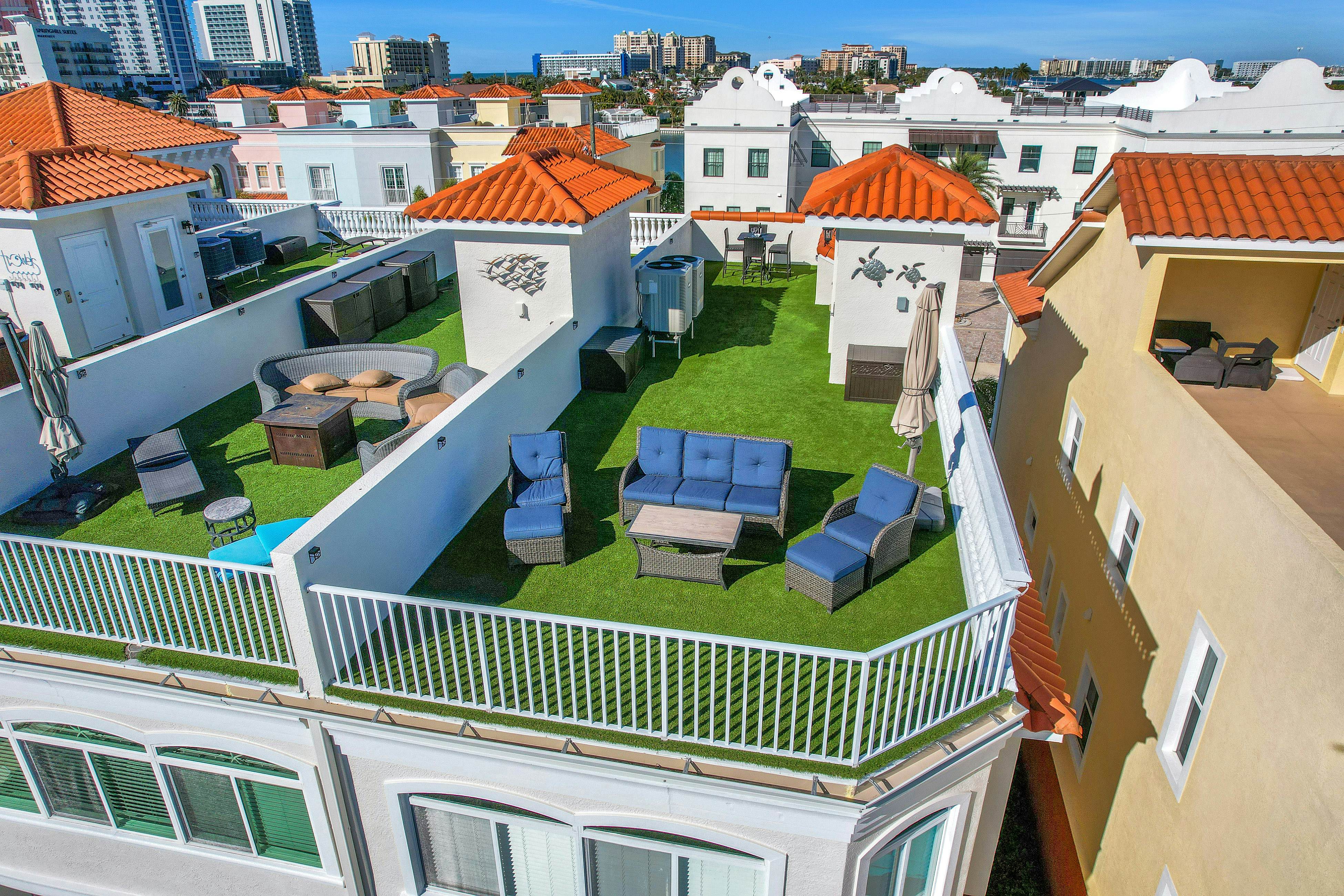 Beautiful 3-level bayfront home amazing views, dock & community pool