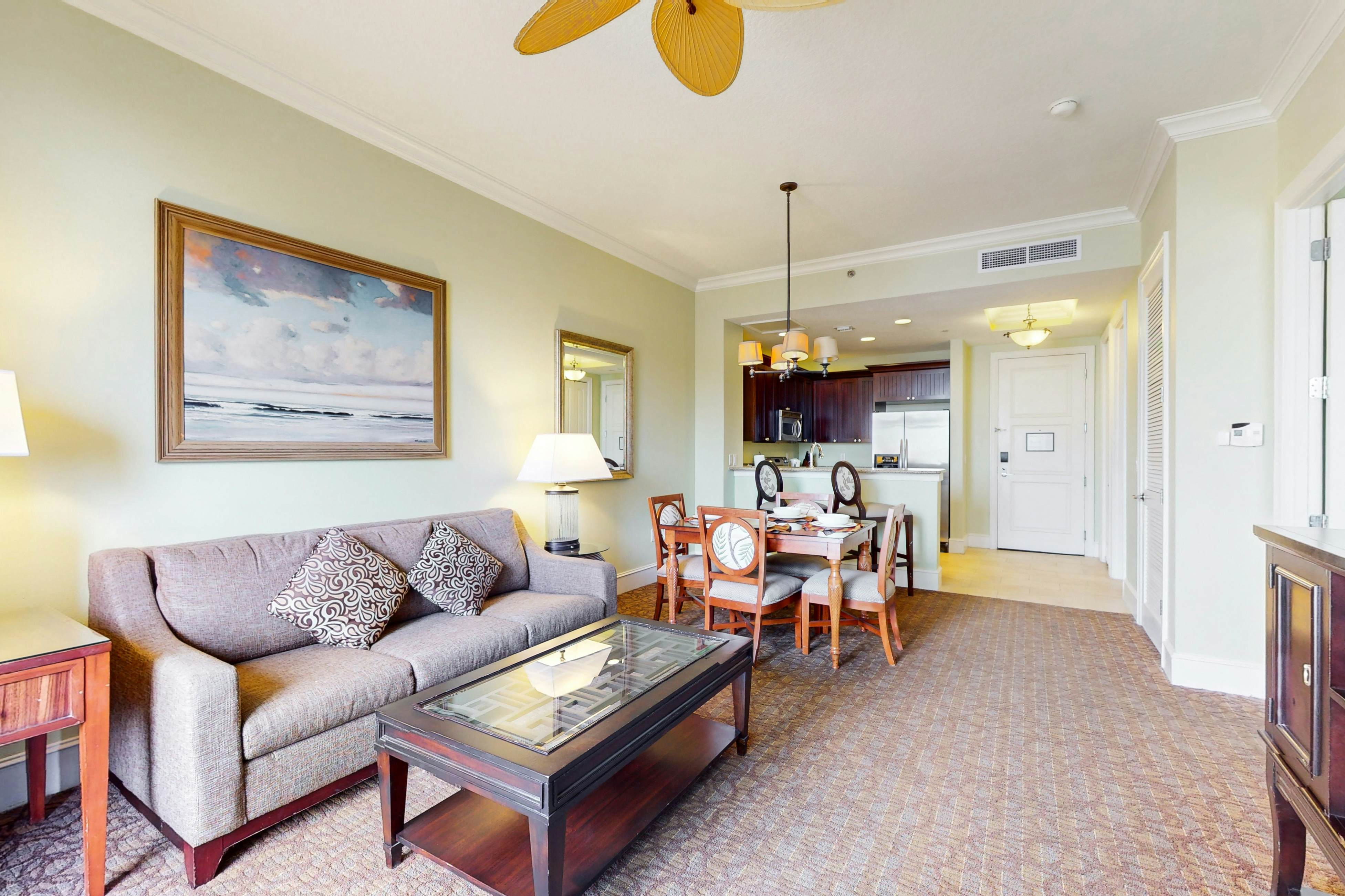 City View condo with beach access, pools, hot tub, gym, AC, & W/D