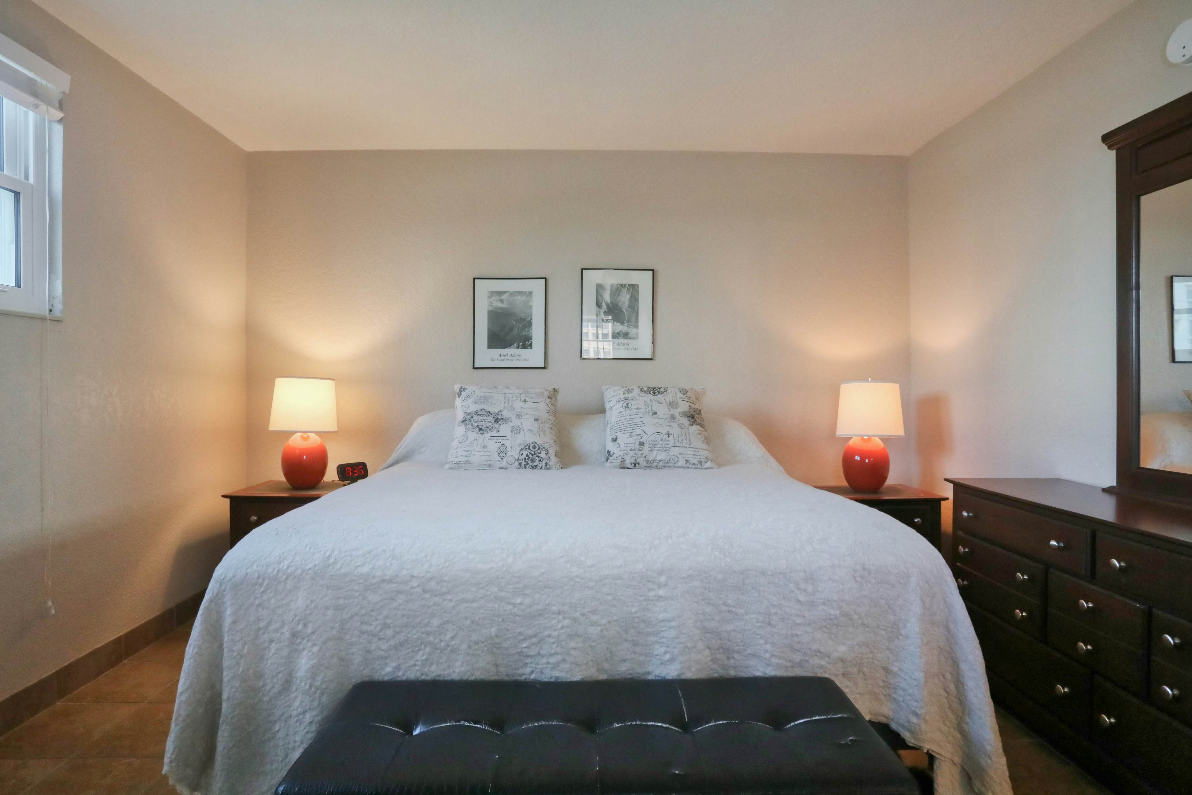 Third-floor condo with pool access, fast WiFi, central AC, & W/D - snowbirds OK