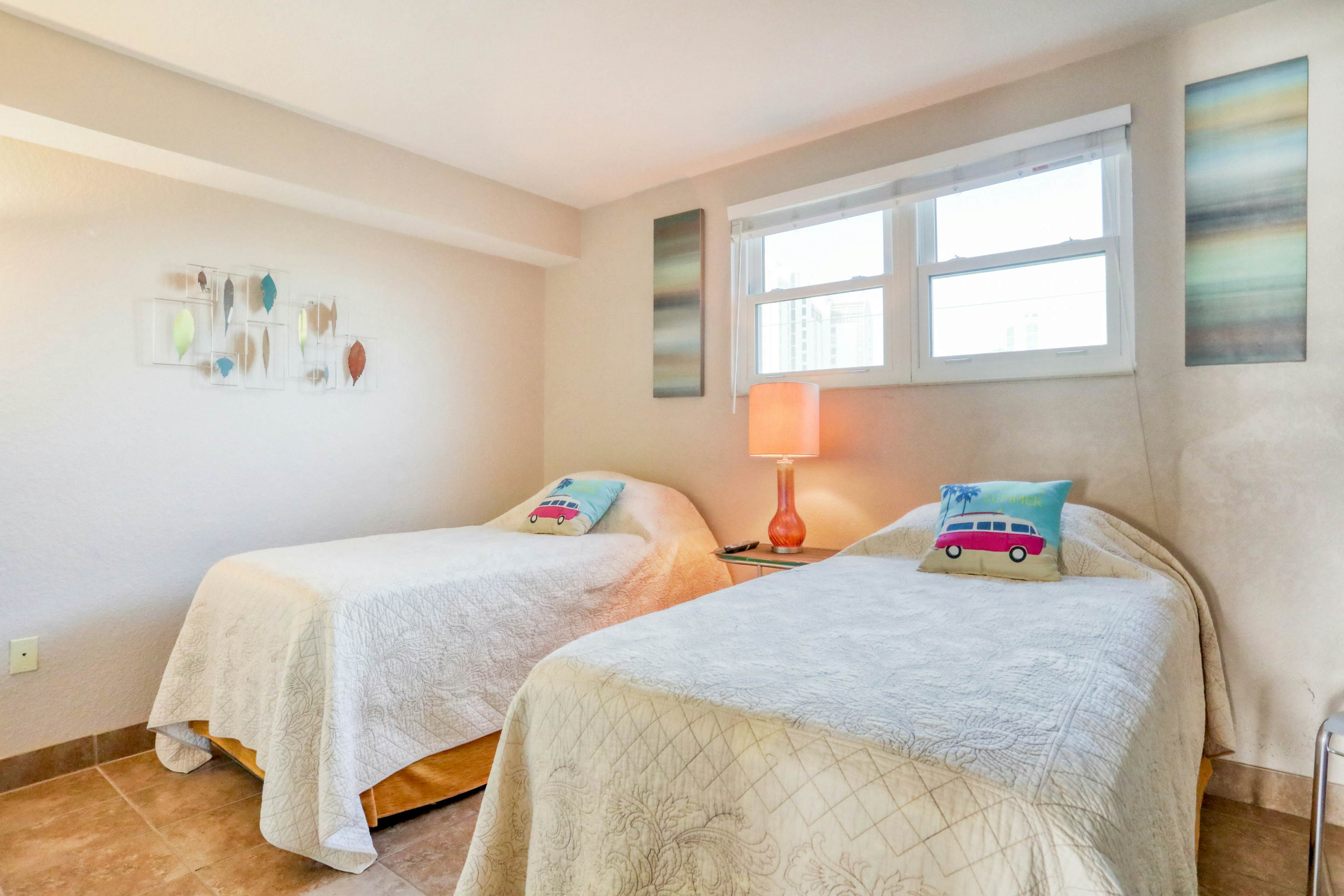 Third-floor condo with pool access, fast WiFi, central AC, & W/D - snowbirds OK