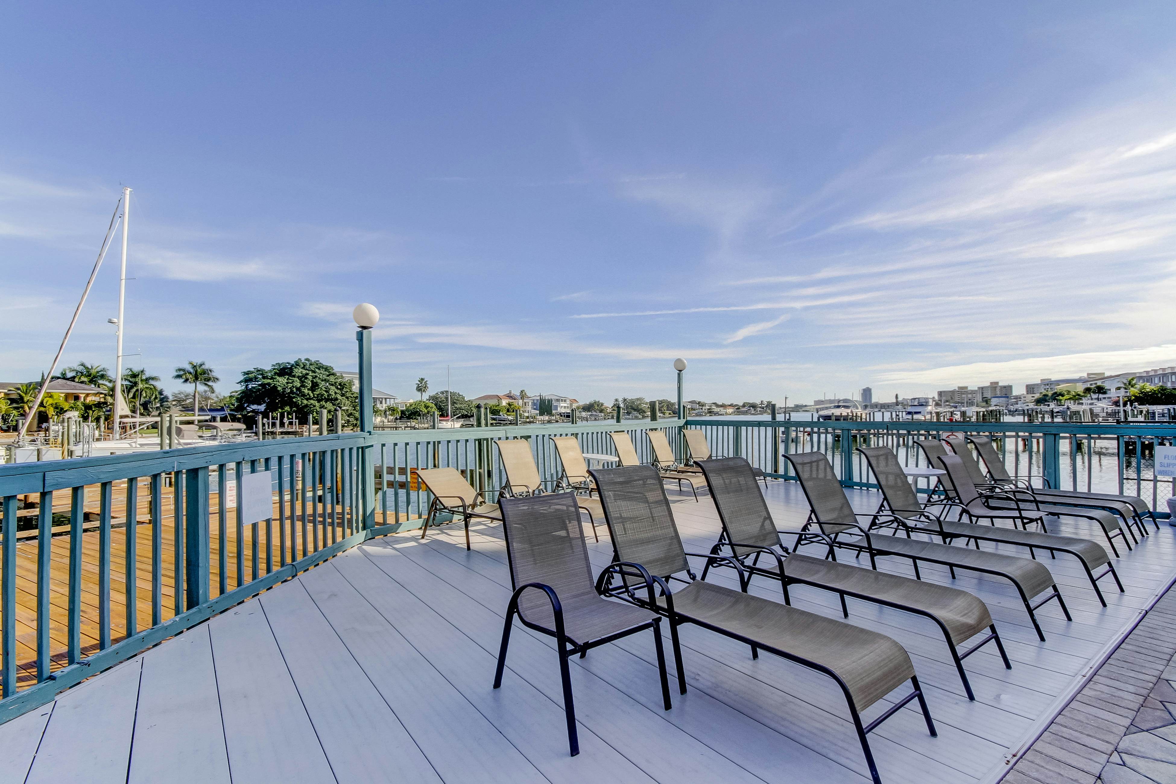 Third-floor condo with pool access, fast WiFi, central AC, & W/D - snowbirds OK