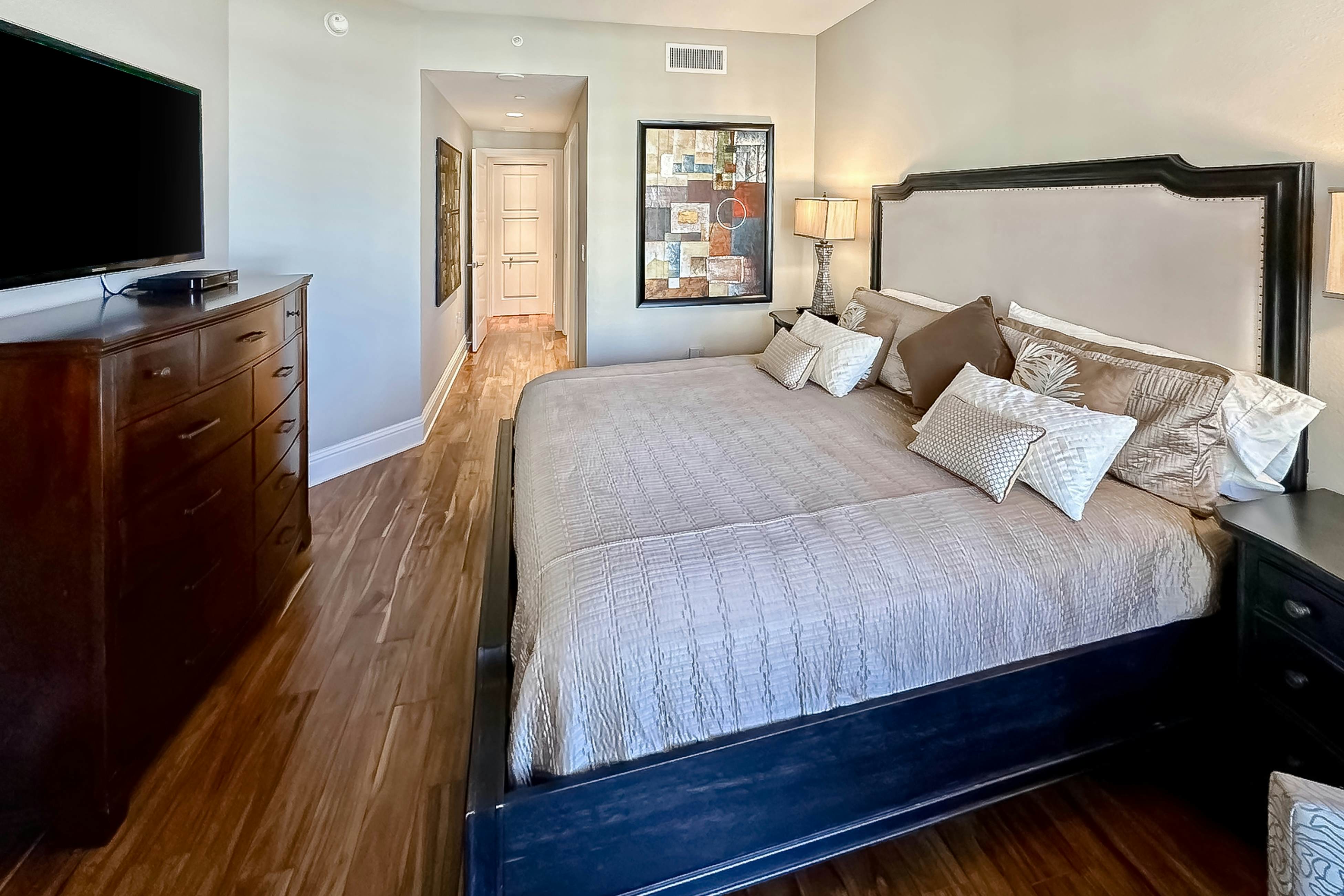 Exclusive Sandpearl Residences condo with Gulf views - heated pool, spa, grills