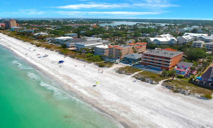 Oceanfront condo with WiFi pool and views walk to dining and attractions