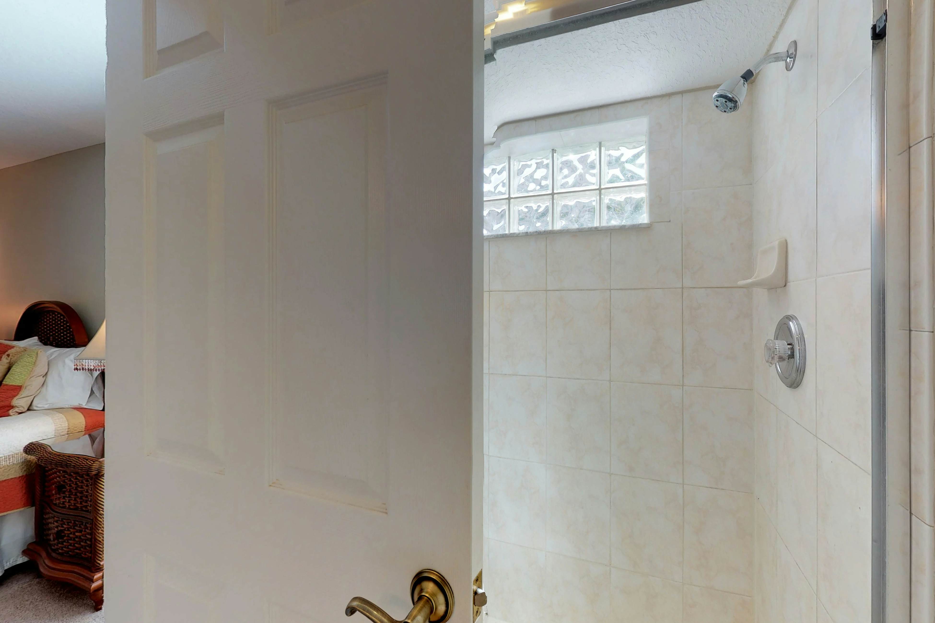 Corner waterfront condo with pool, Gulf views & easy beach access