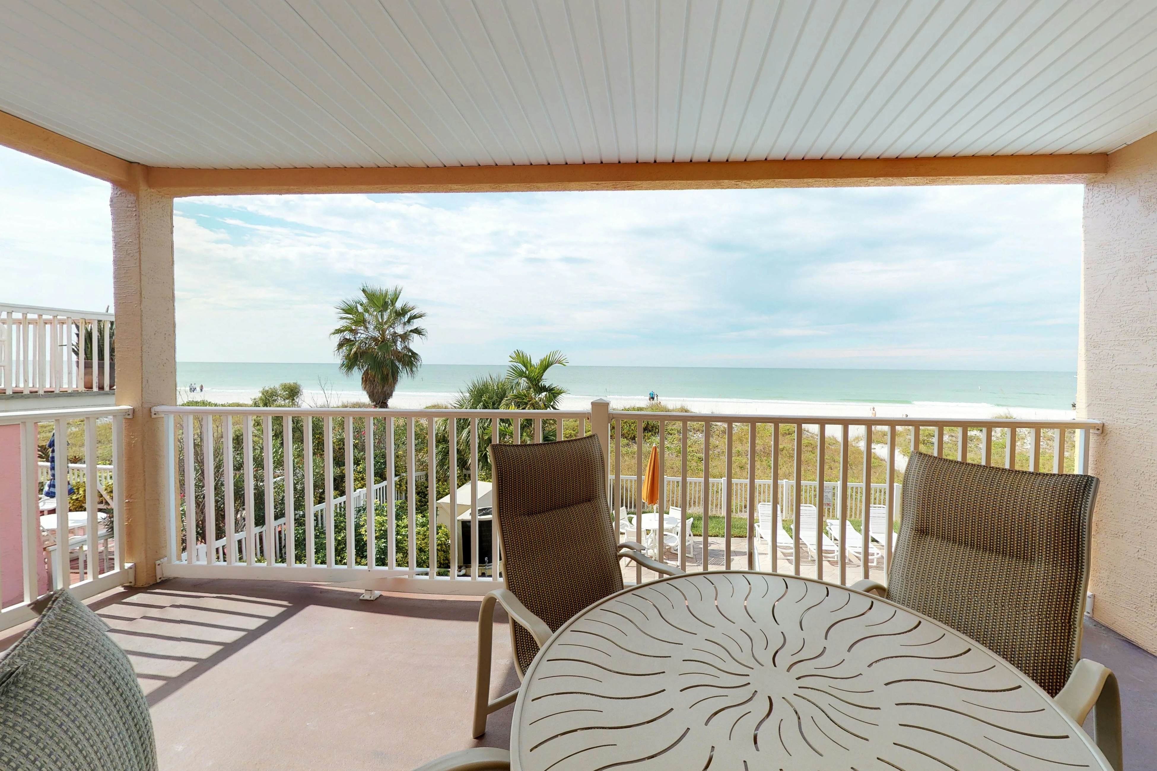 Corner waterfront condo with pool, Gulf views & easy beach access