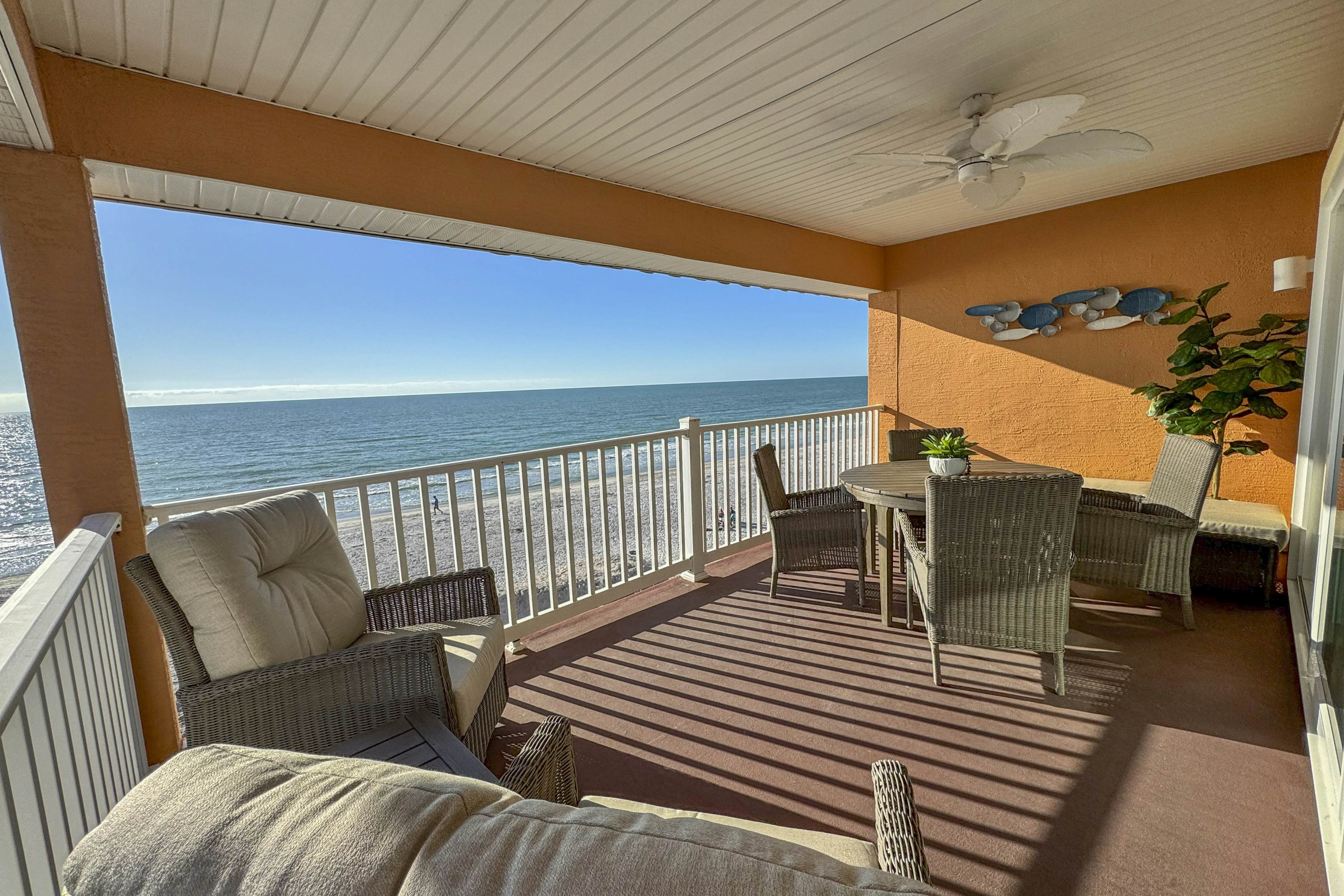 Gulf-front condo with amazing water views - steps to the beach