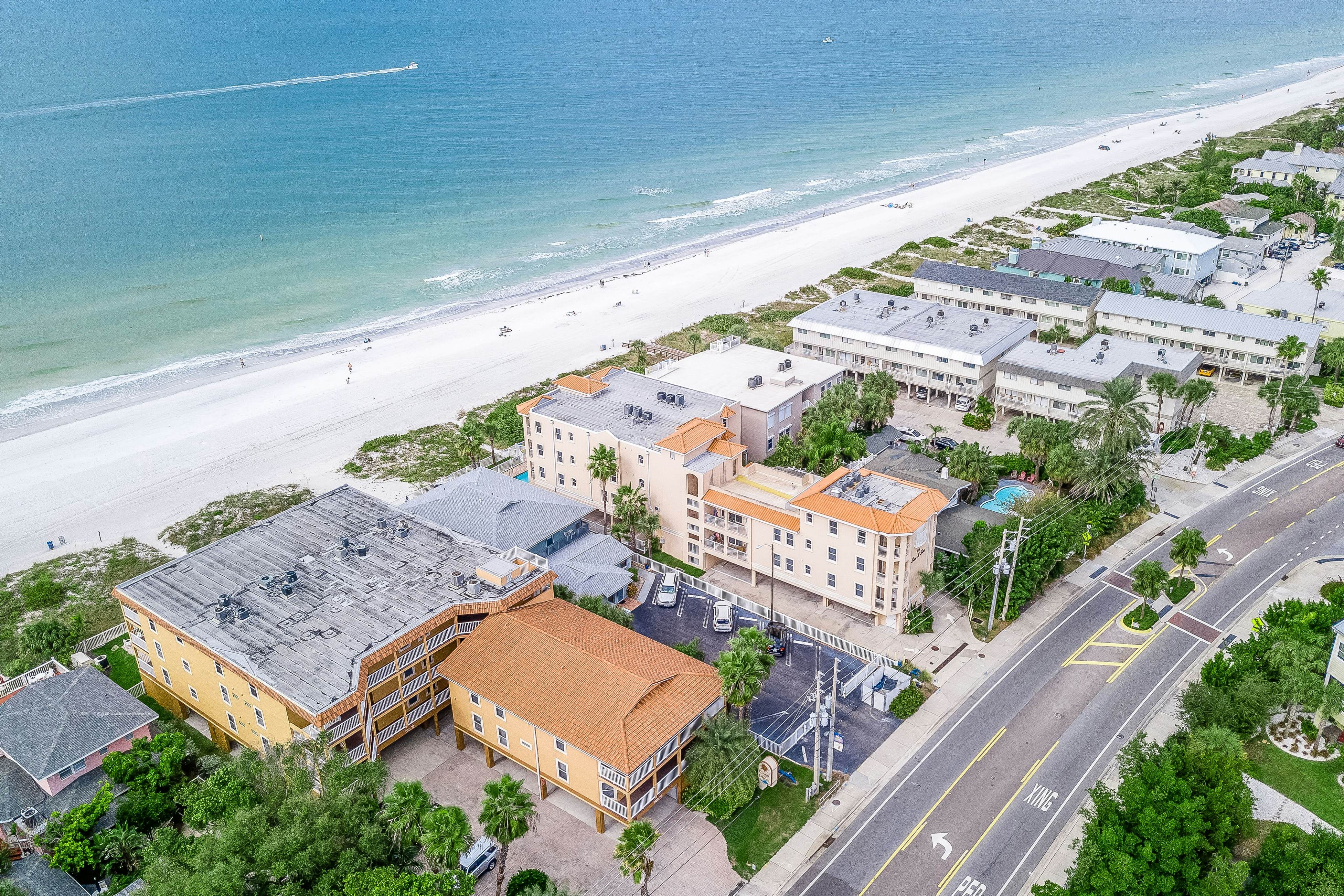 Gulf-front condo with amazing water views - steps to the beach