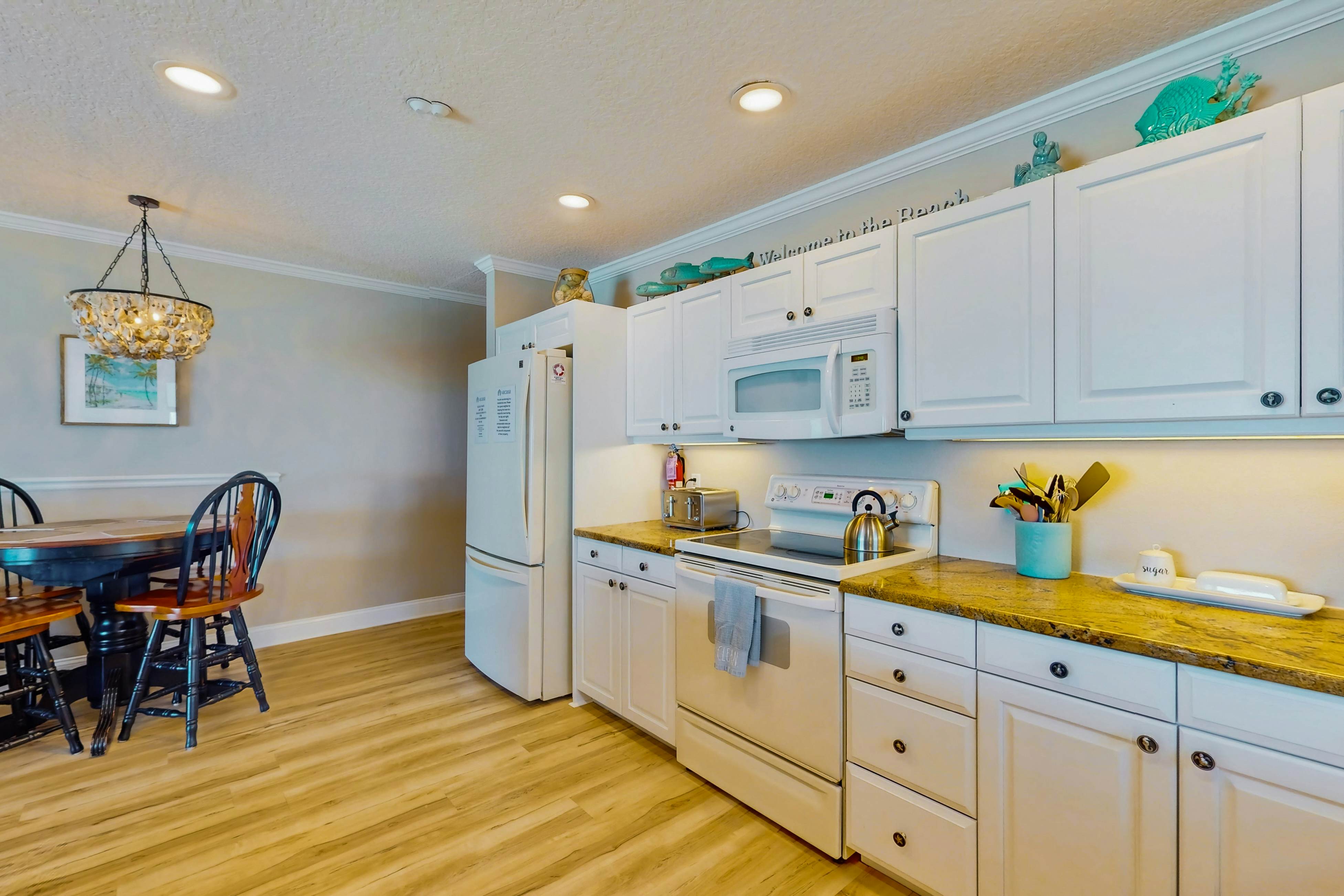 Gulf-front condo with amazing water views - steps to the beach