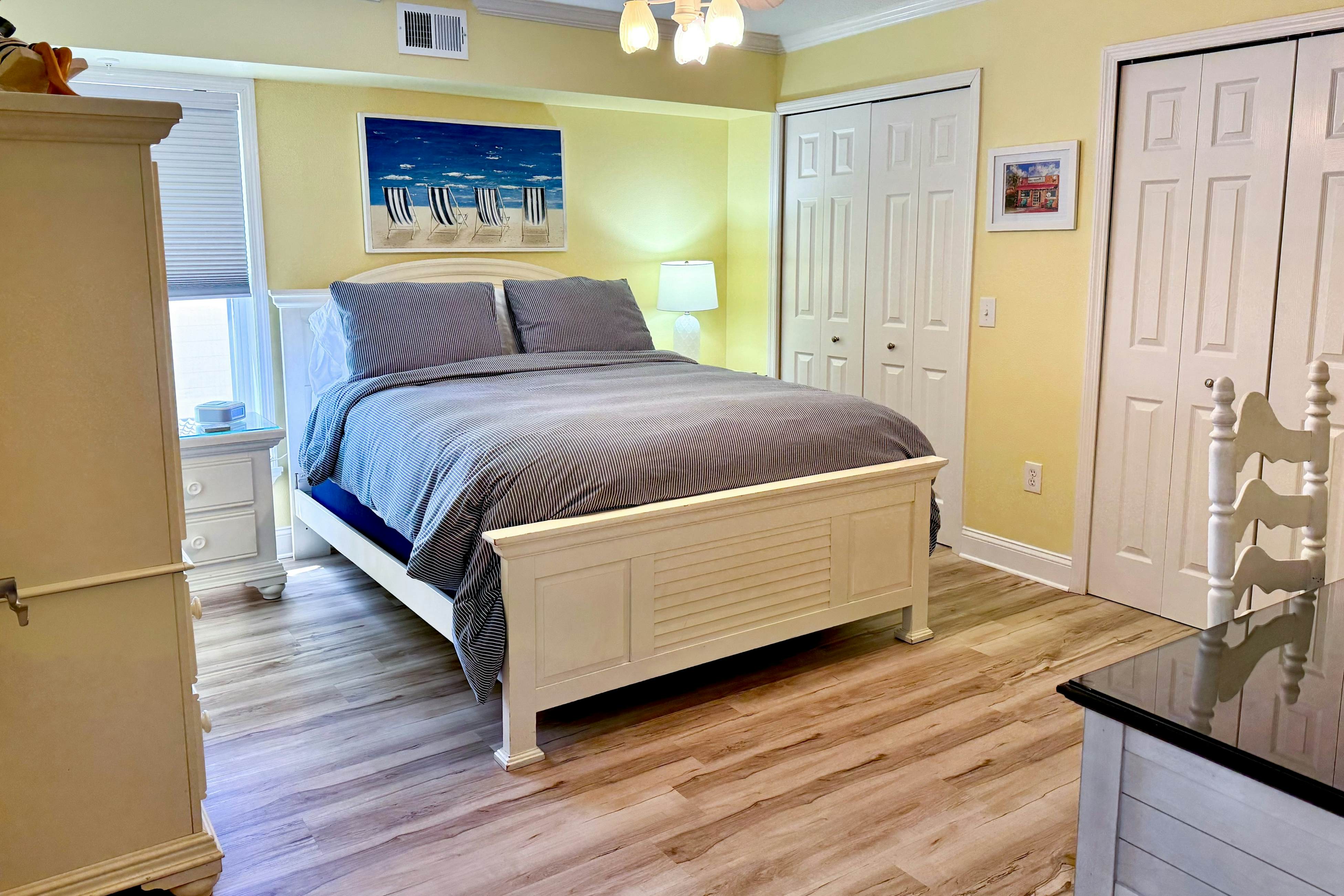 Gulf-front condo with amazing water views - steps to the beach