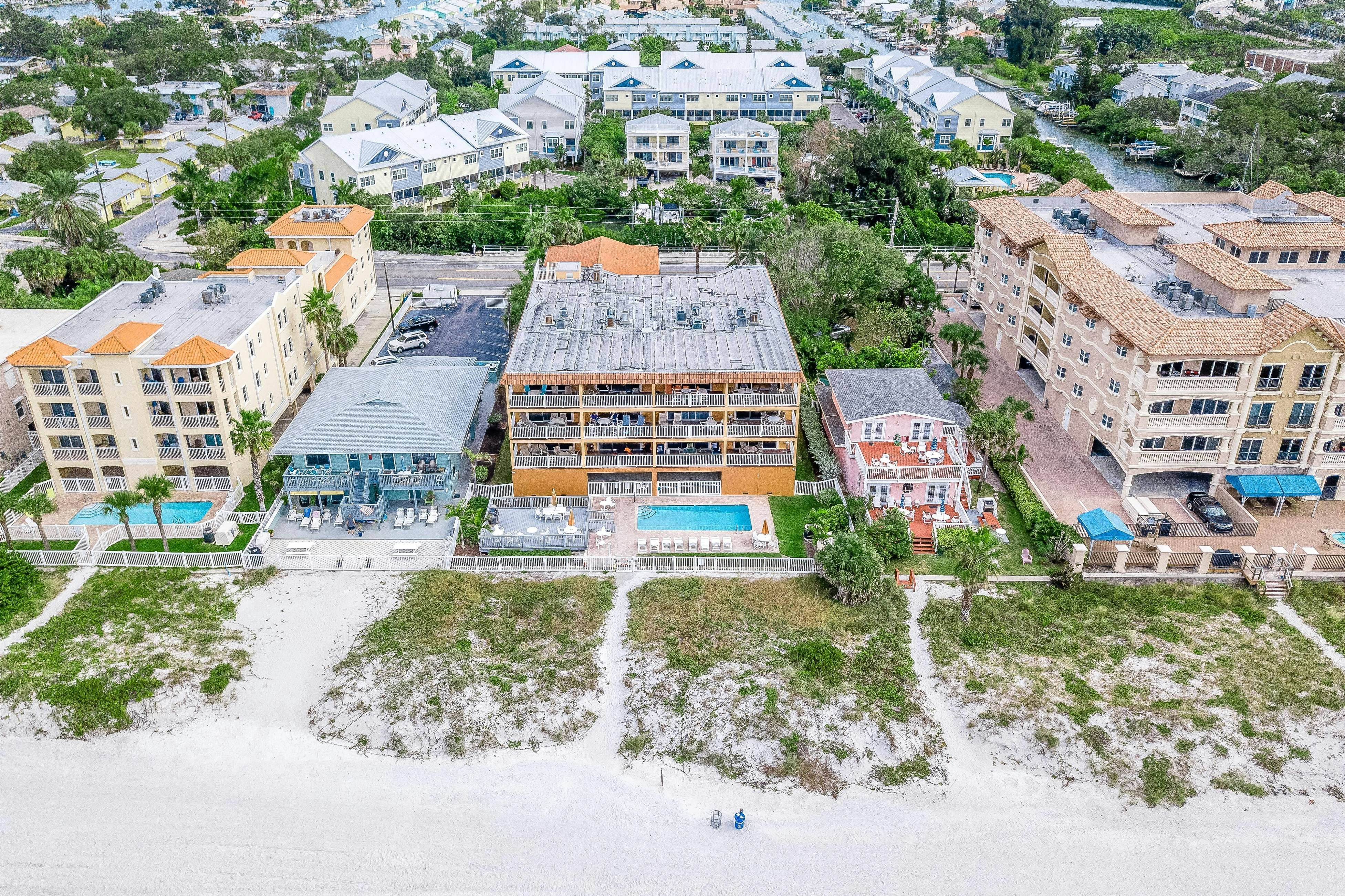 Gulf-front condo with amazing water views - steps to the beach