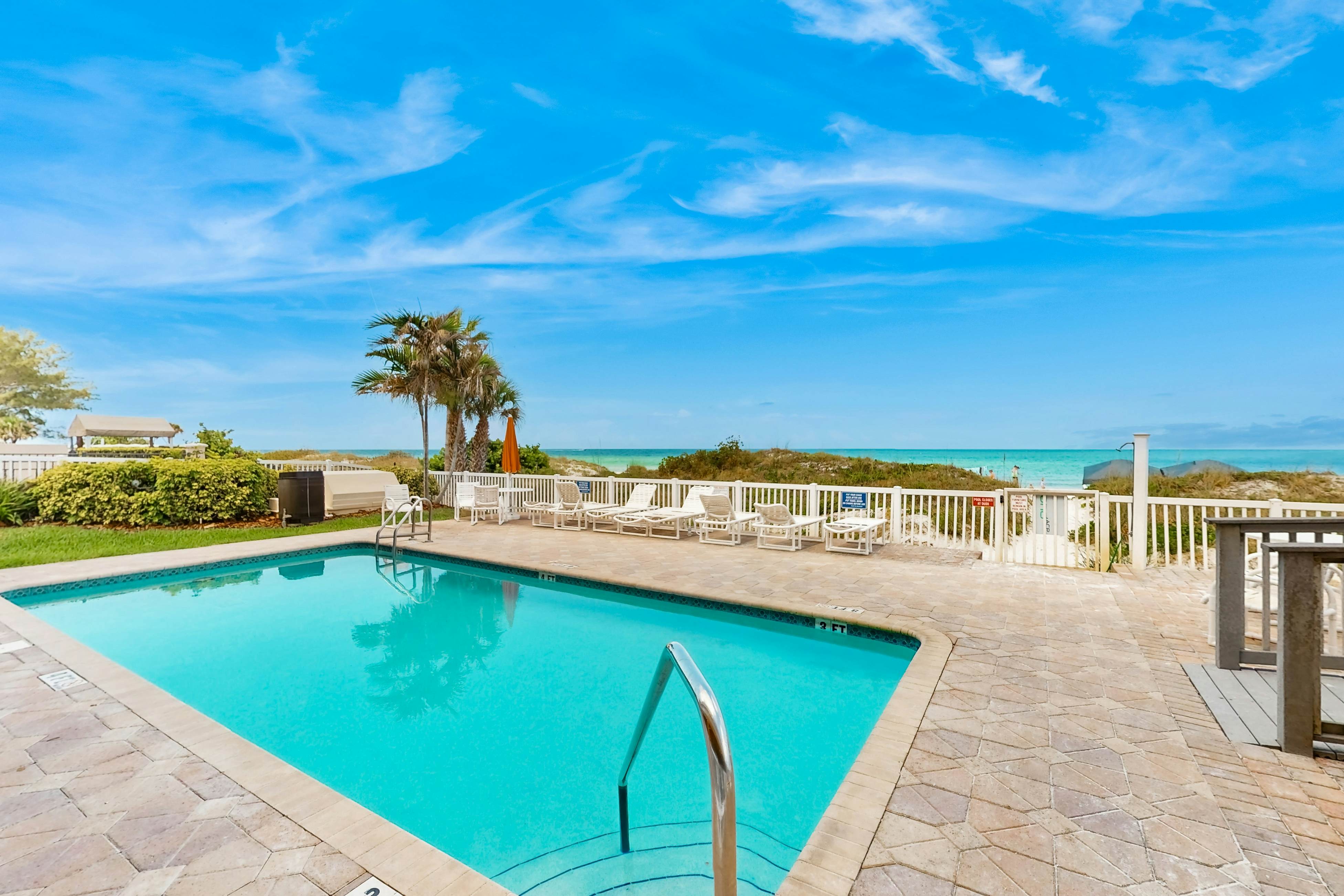 Gulf-front condo with amazing water views - steps to the beach
