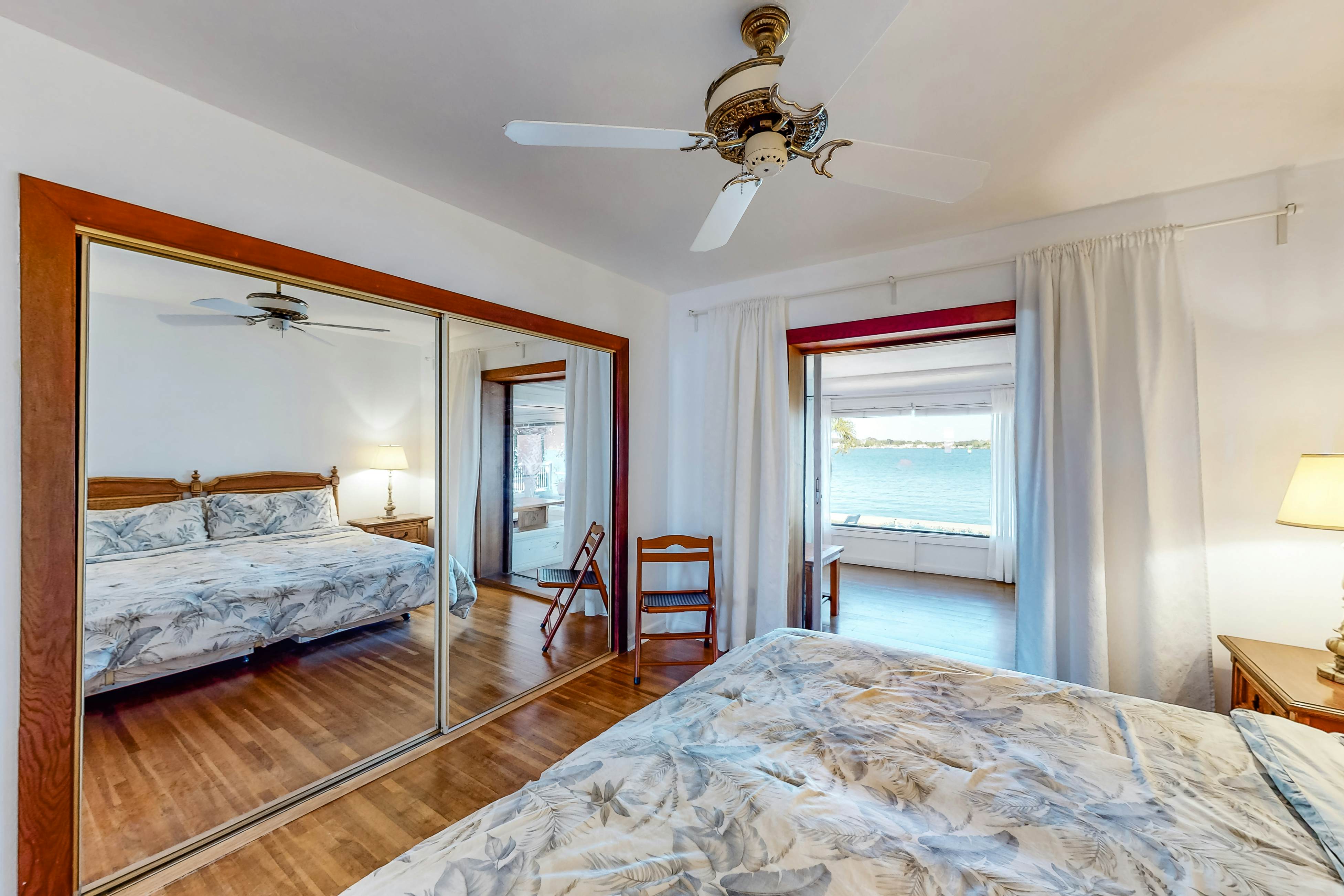 Waterfront home with deck, garden, WiFi & central AC - dog-friendly