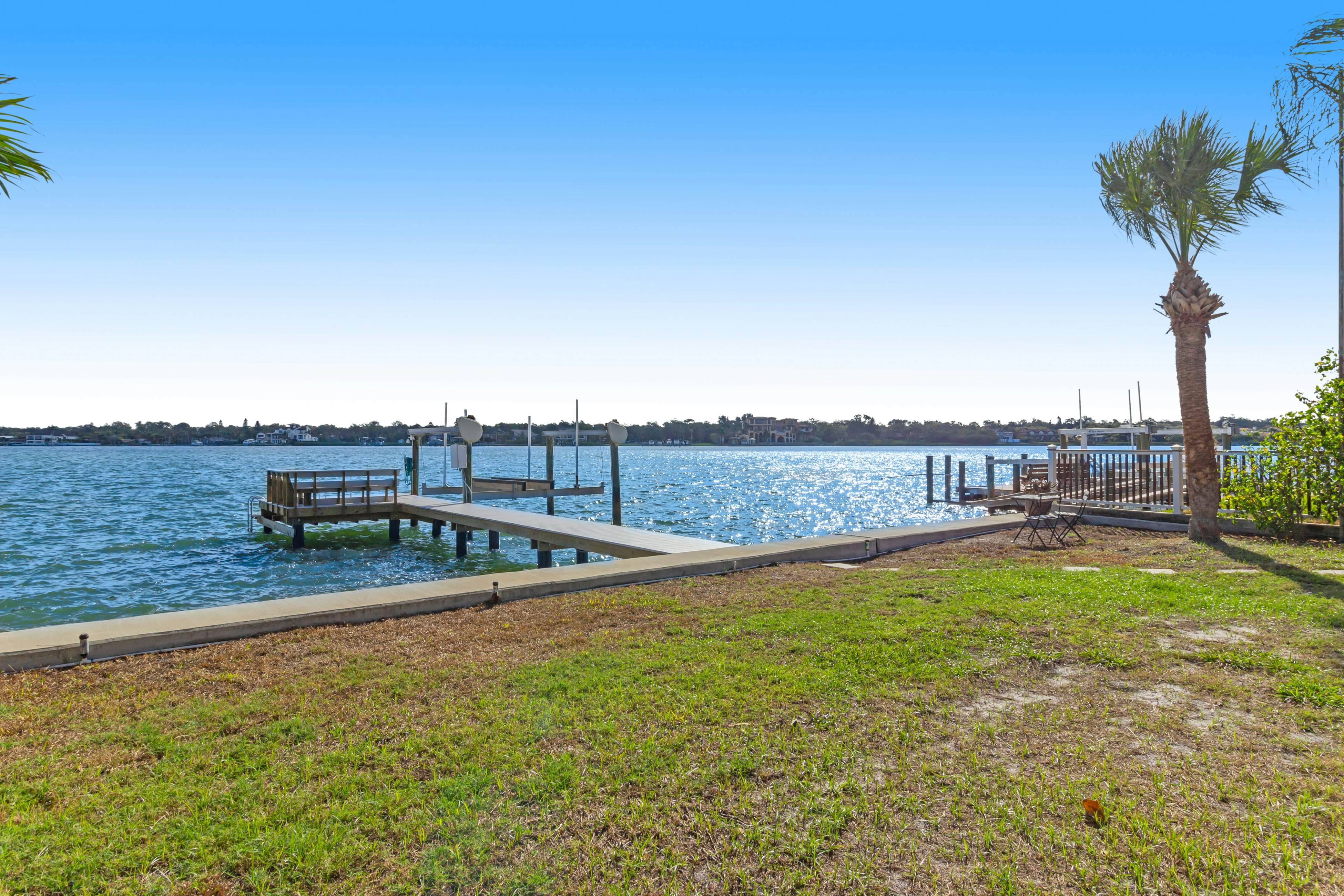 Waterfront home with deck, garden, WiFi & central AC - dog-friendly