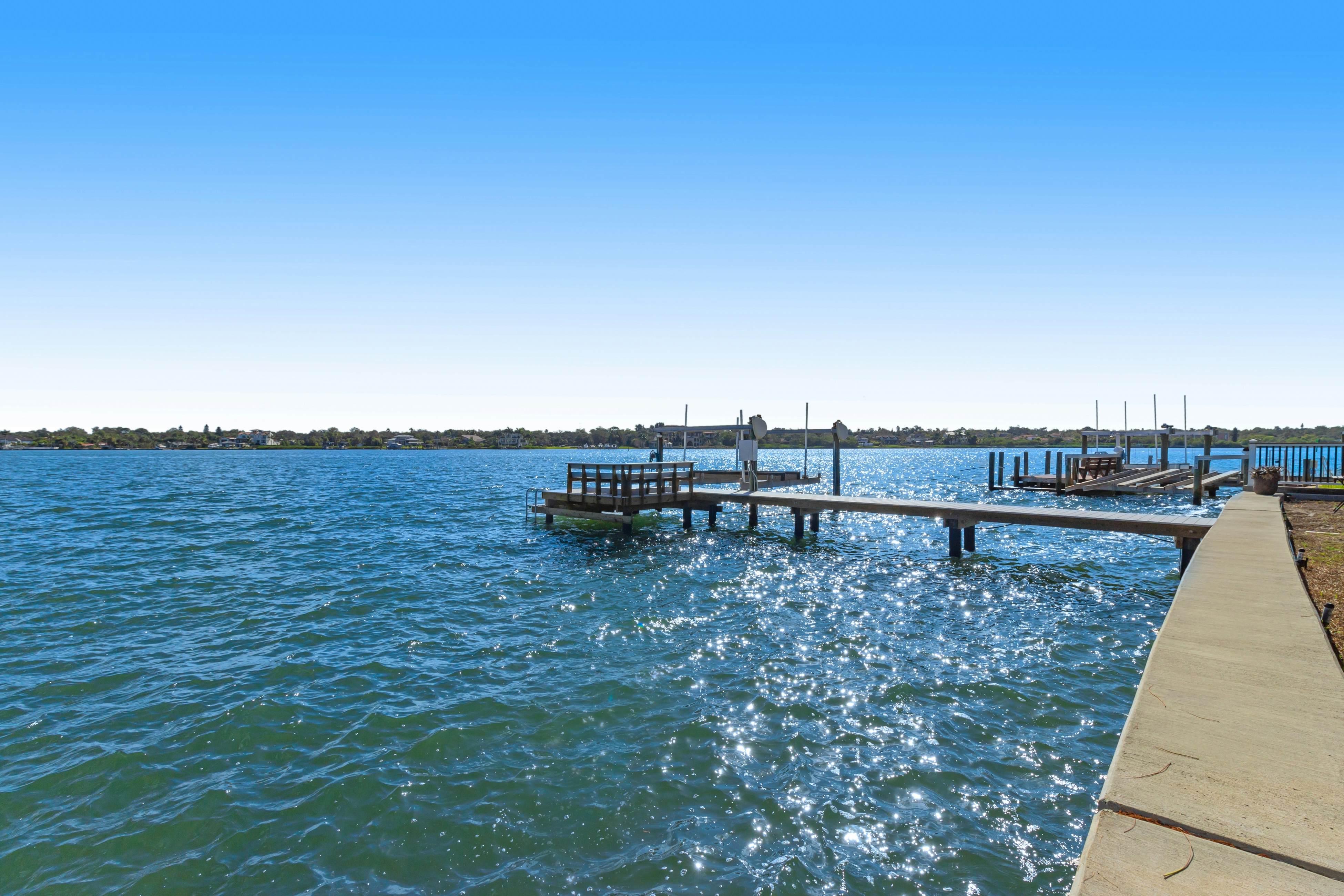 Waterfront home with deck, garden, WiFi & central AC - dog-friendly