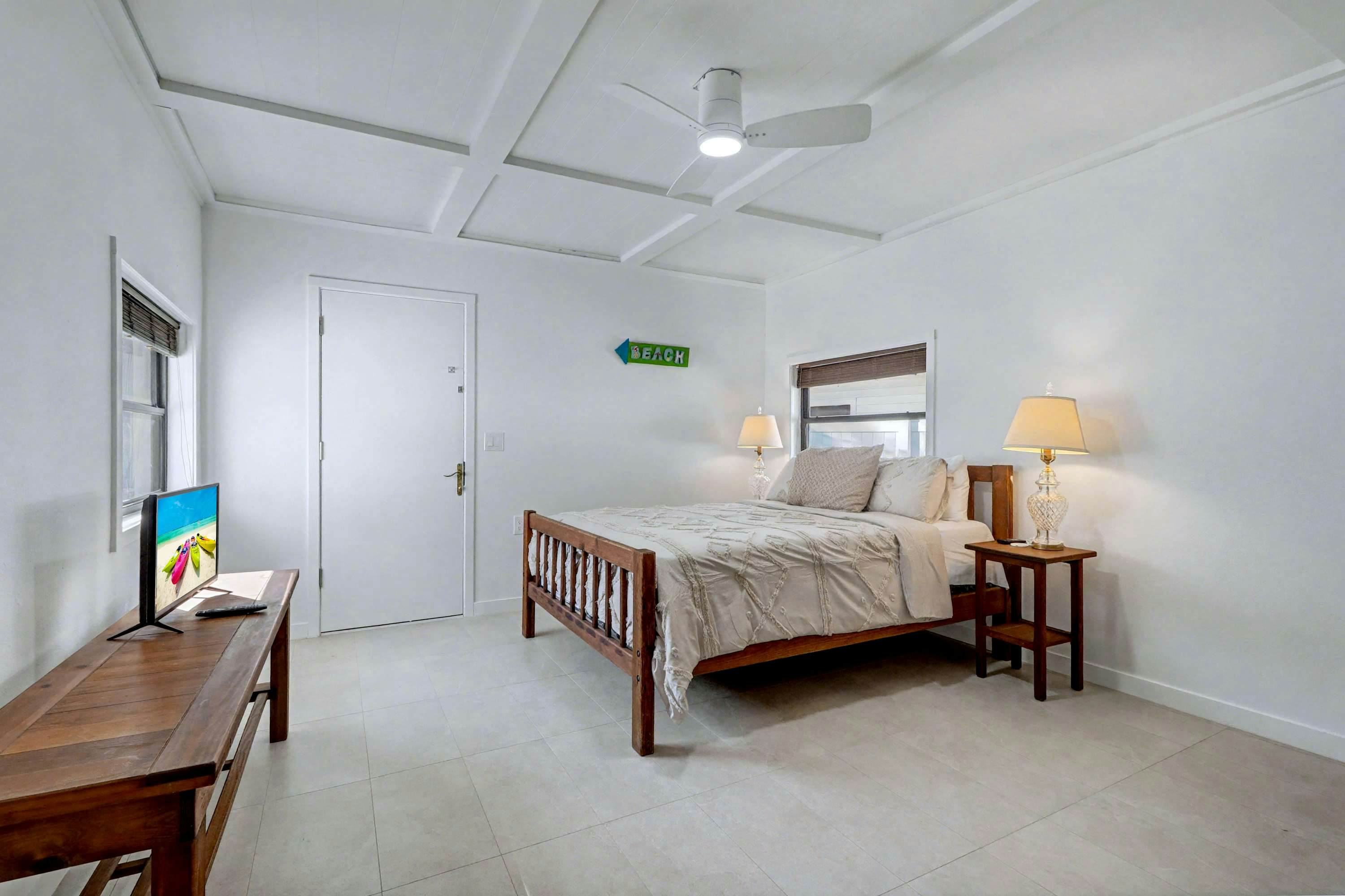 Waterfront home with deck, garden, WiFi & central AC - dog-friendly