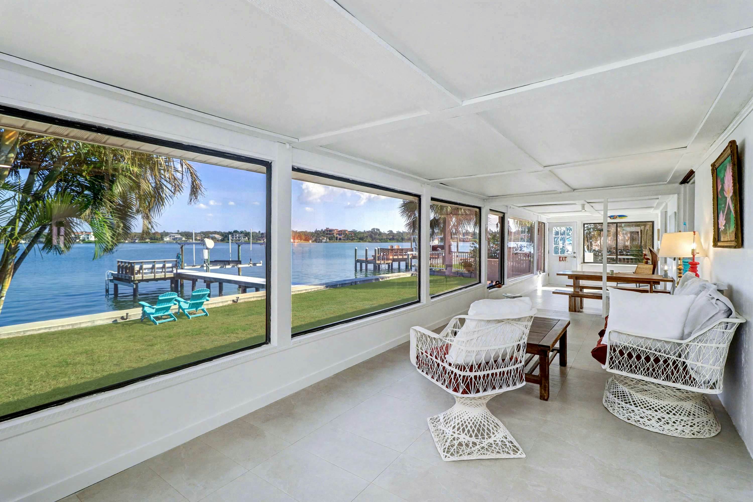 Waterfront home with deck, garden, WiFi & central AC - dog-friendly