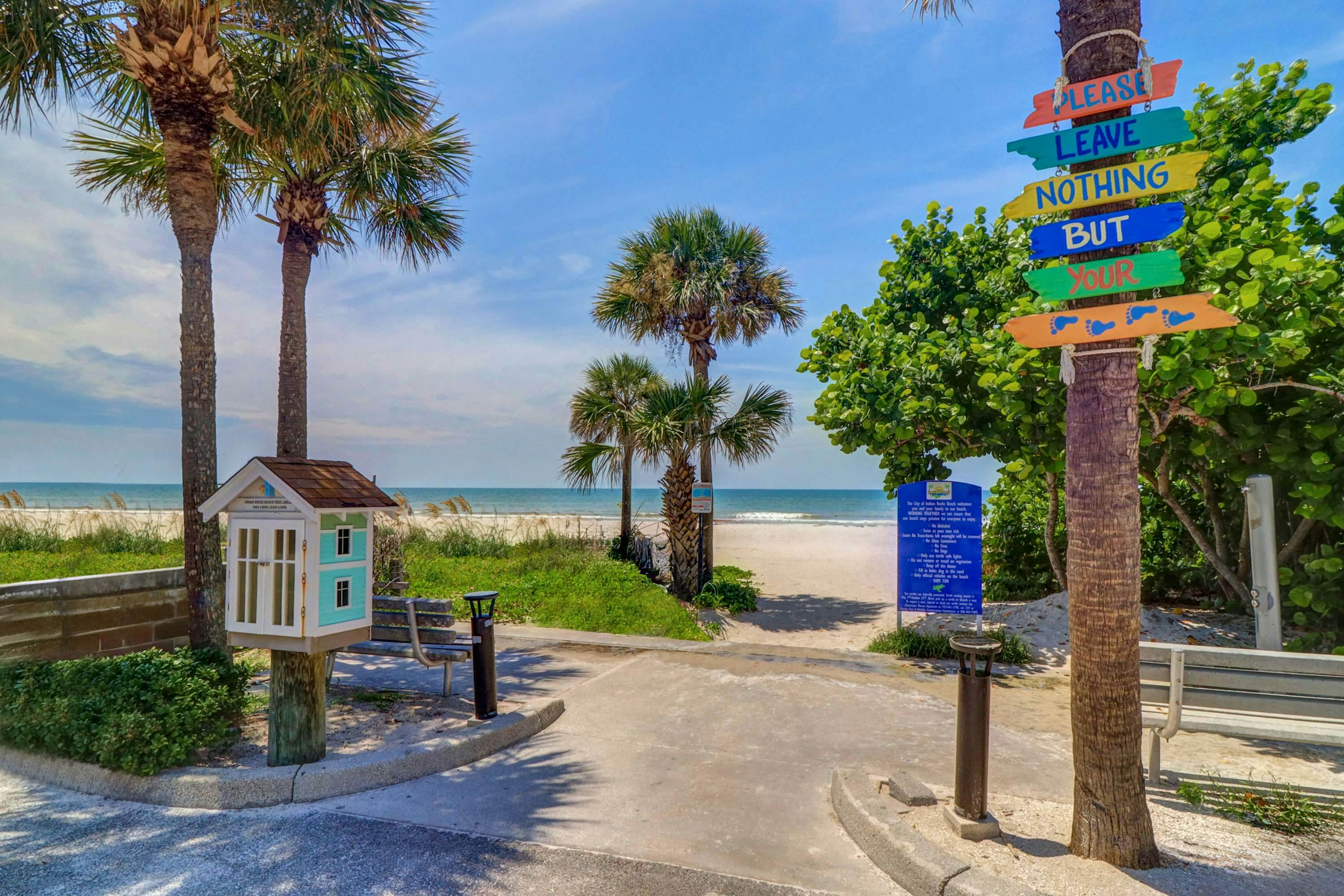 Waterfront home with deck, garden, WiFi & central AC - dog-friendly