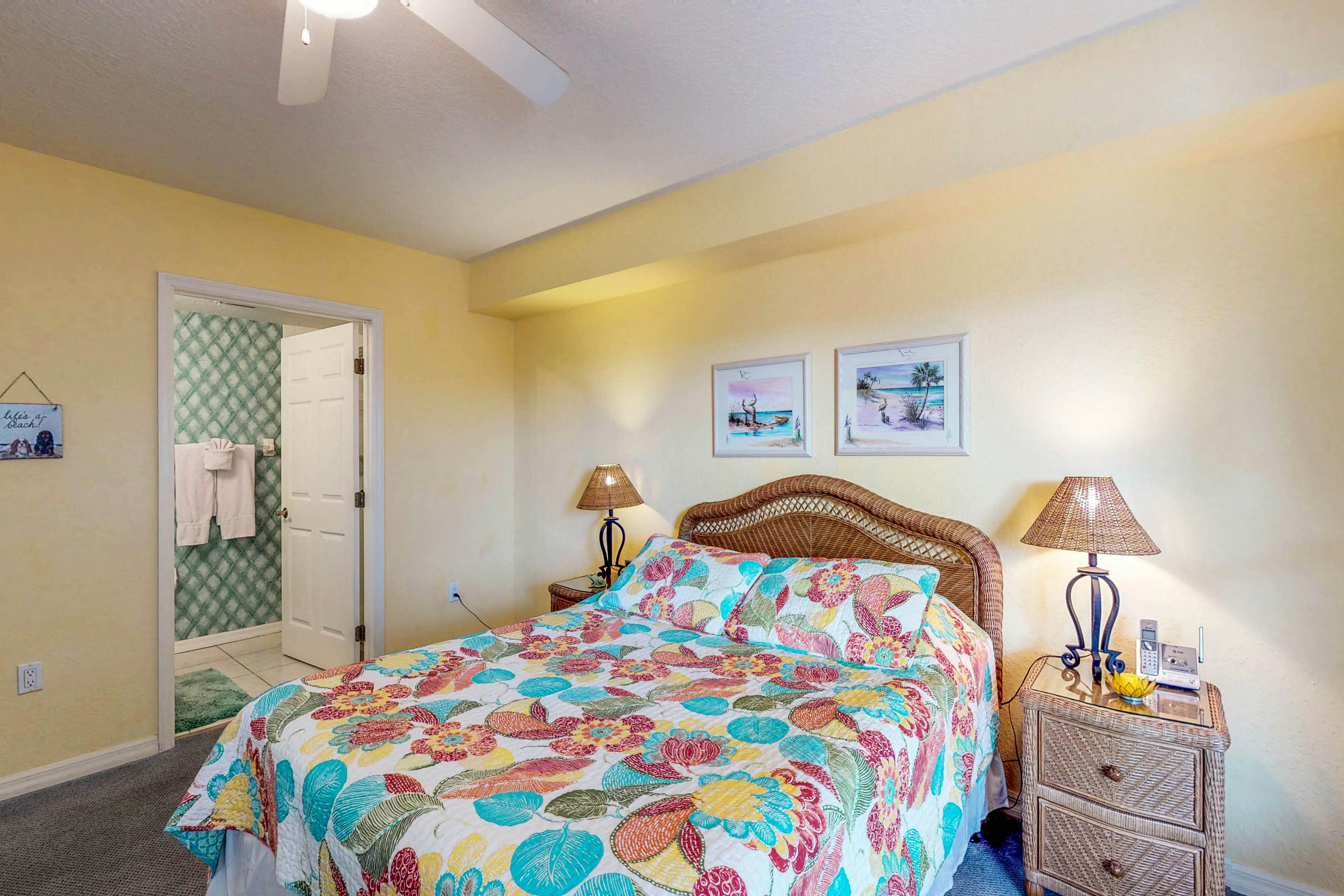 Beachfront condo with washer/dryer, pool & hot tub - dog-friendly