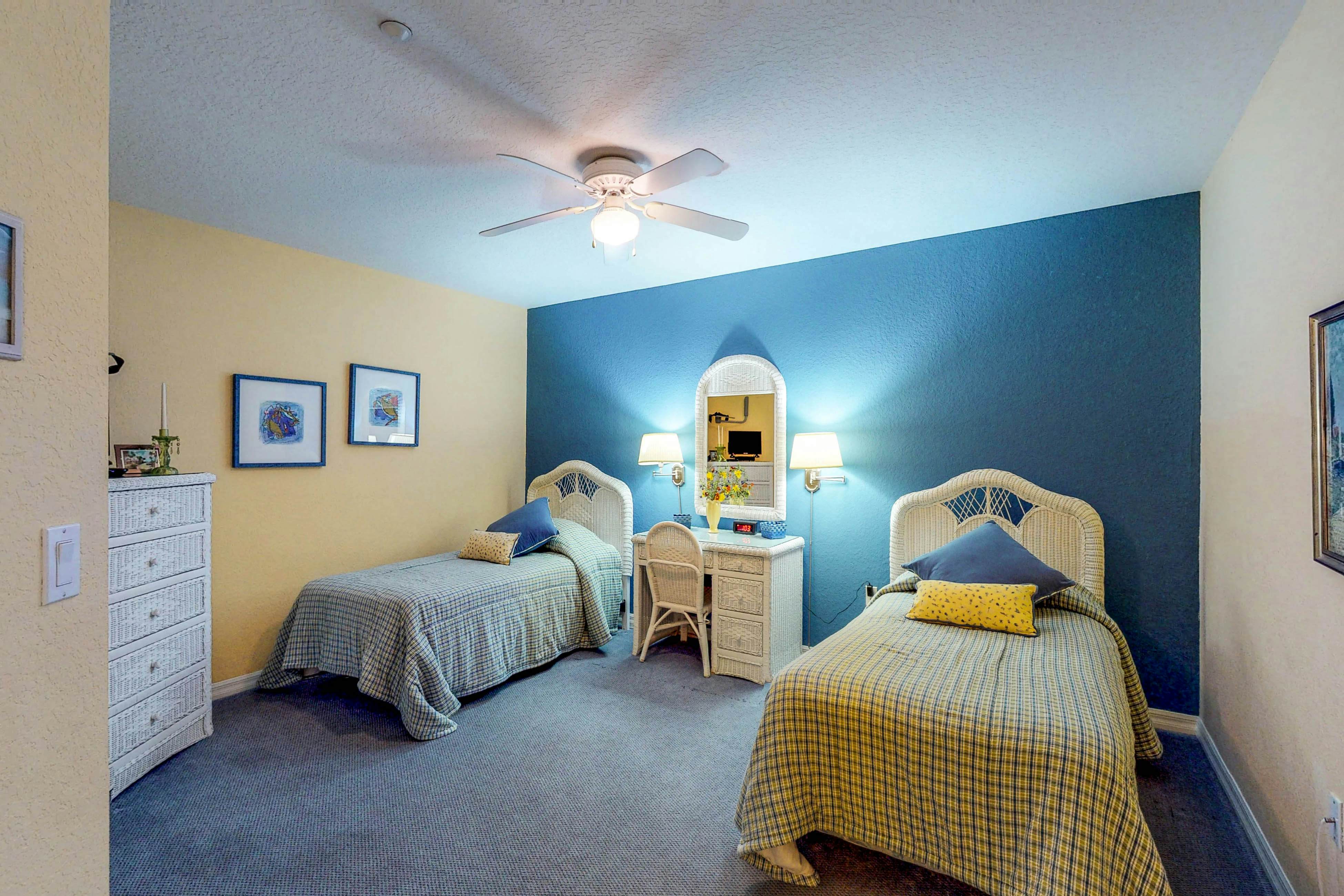 Beachfront condo with washer/dryer, pool & hot tub - dog-friendly