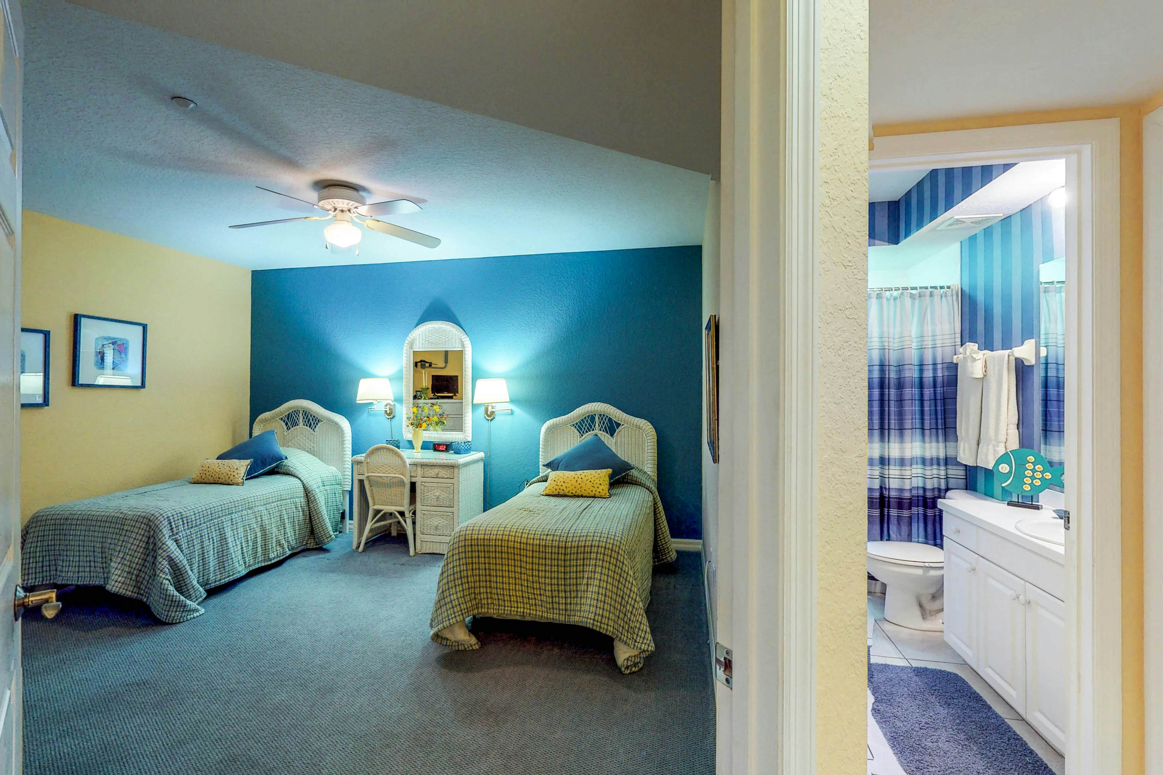 Beachfront condo with washer/dryer, pool & hot tub - dog-friendly