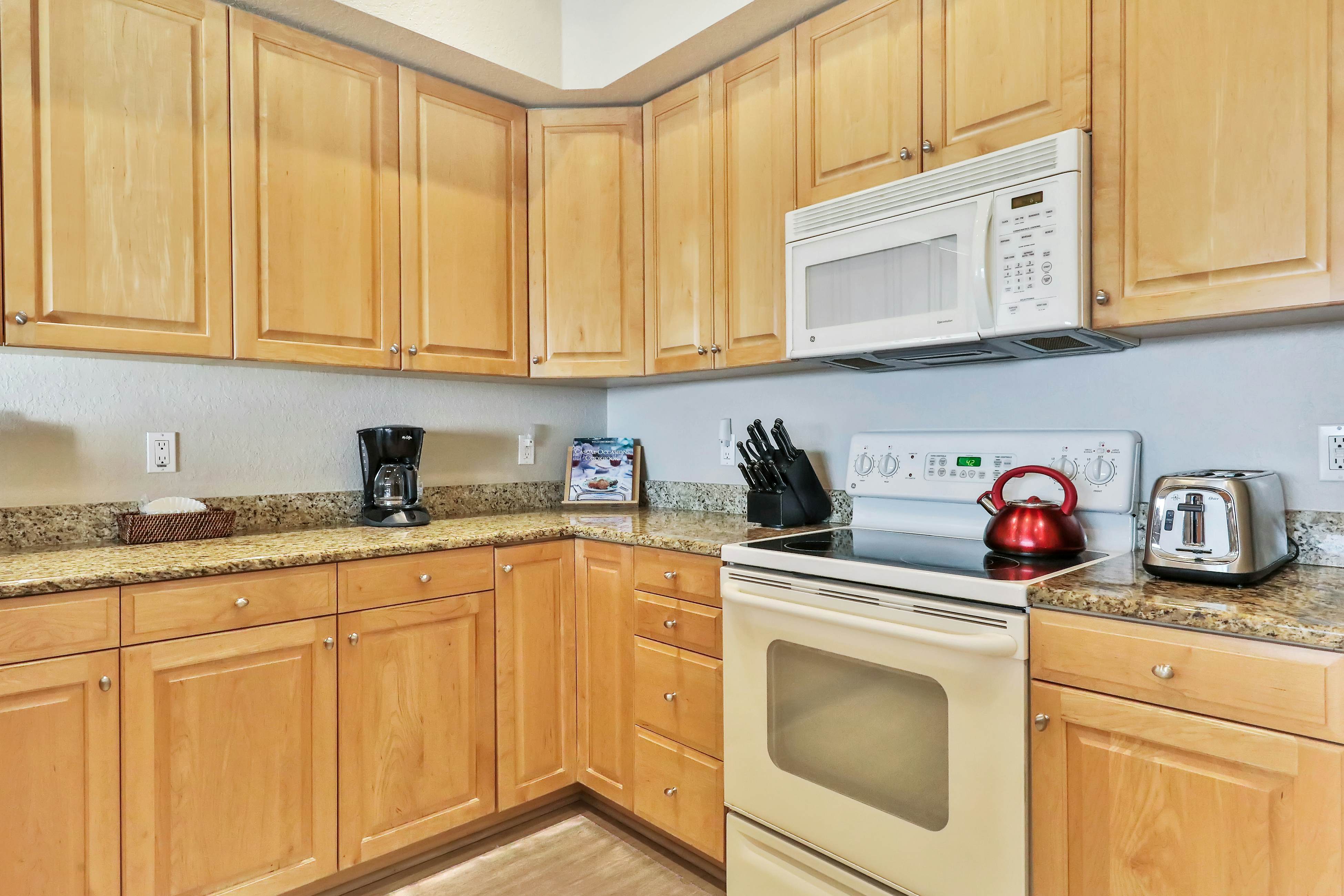 Beachfront condo with pool, hot tub & Gulf views from the balcony